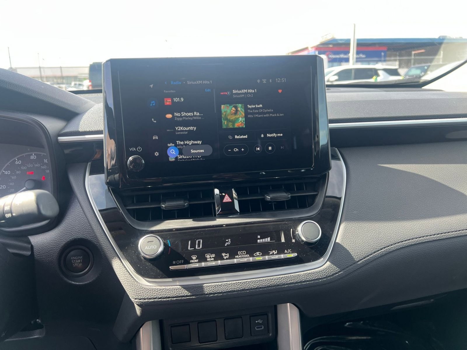 Thumbnail: 2025 Toyota Corolla Cross - 18