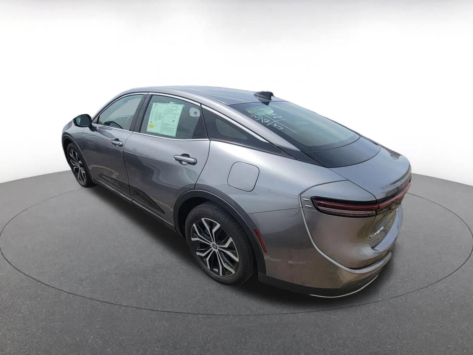 Thumbnail: 2025 Toyota Crown - 2