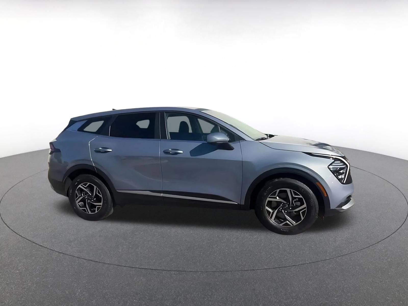 Thumbnail: 2025 Kia Sportage - 2