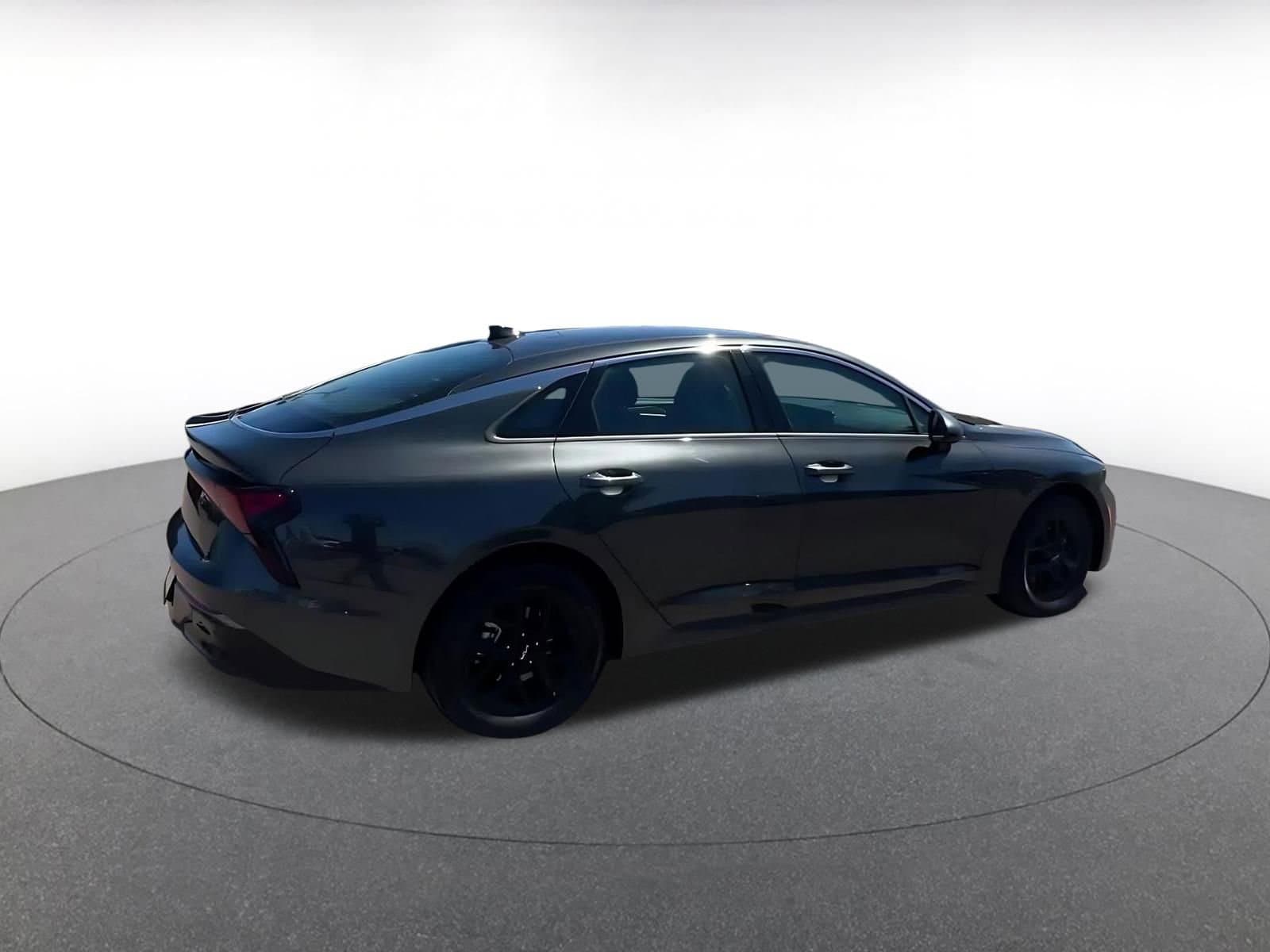 Thumbnail: 2025 Kia K5 - 14