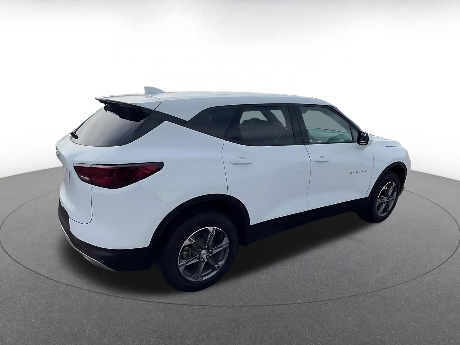 Thumbnail: 2025 Chevrolet Blazer - 15