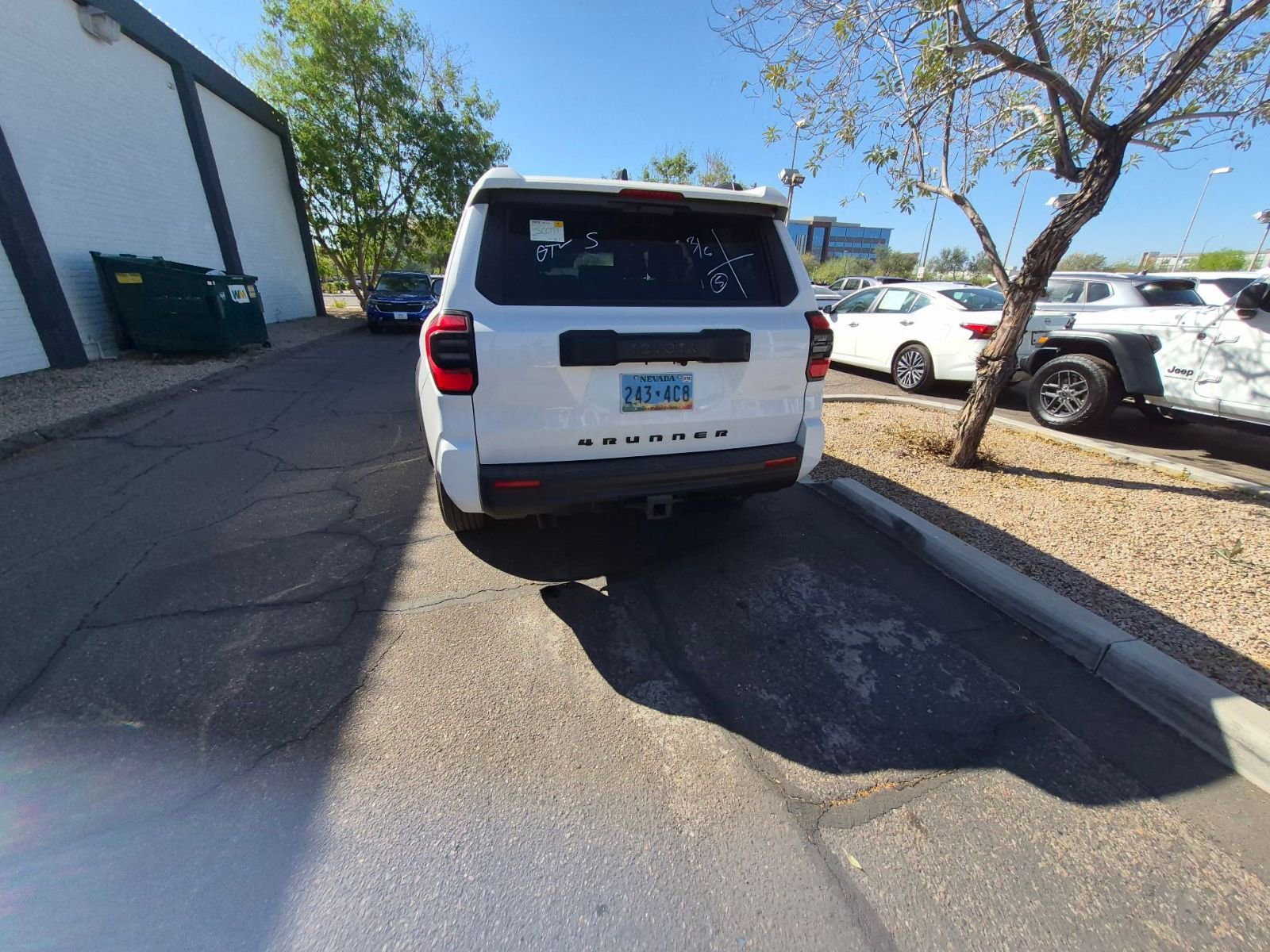 Thumbnail: 2025 Toyota 4Runner - 8