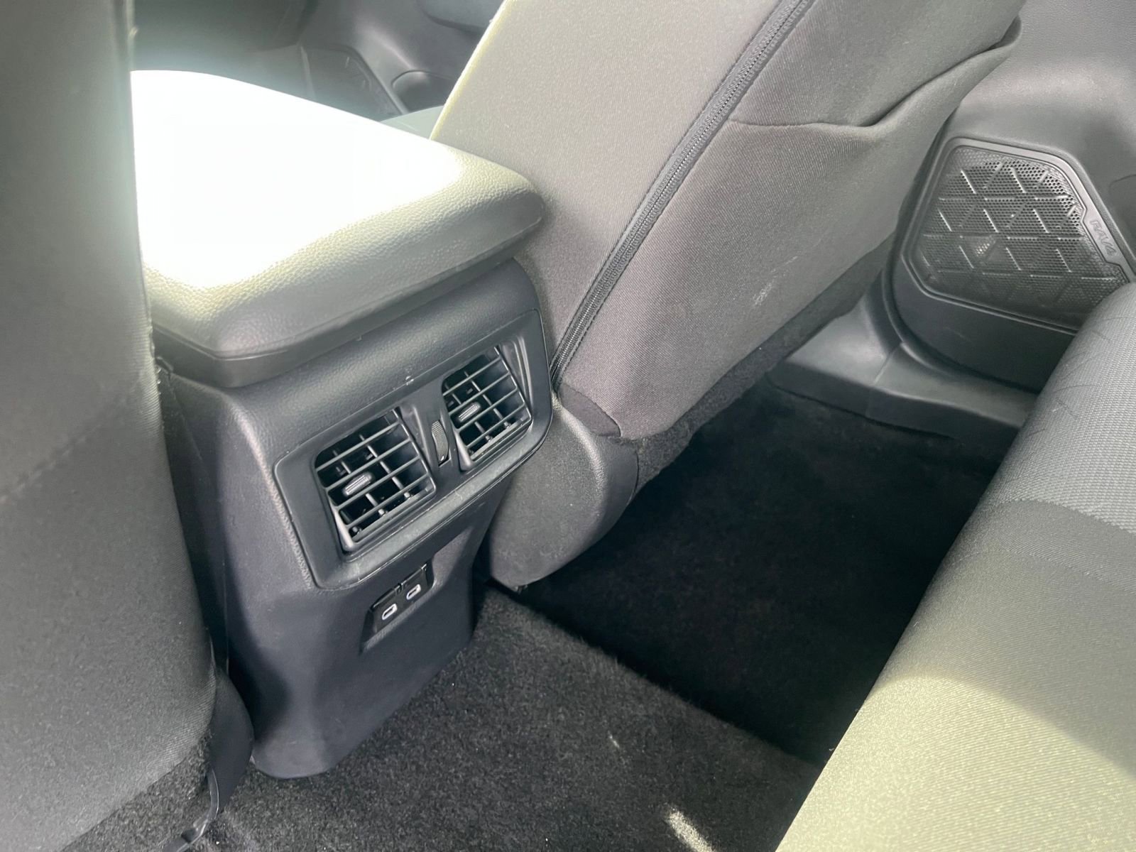 Thumbnail: 2025 Toyota RAV4 - 23