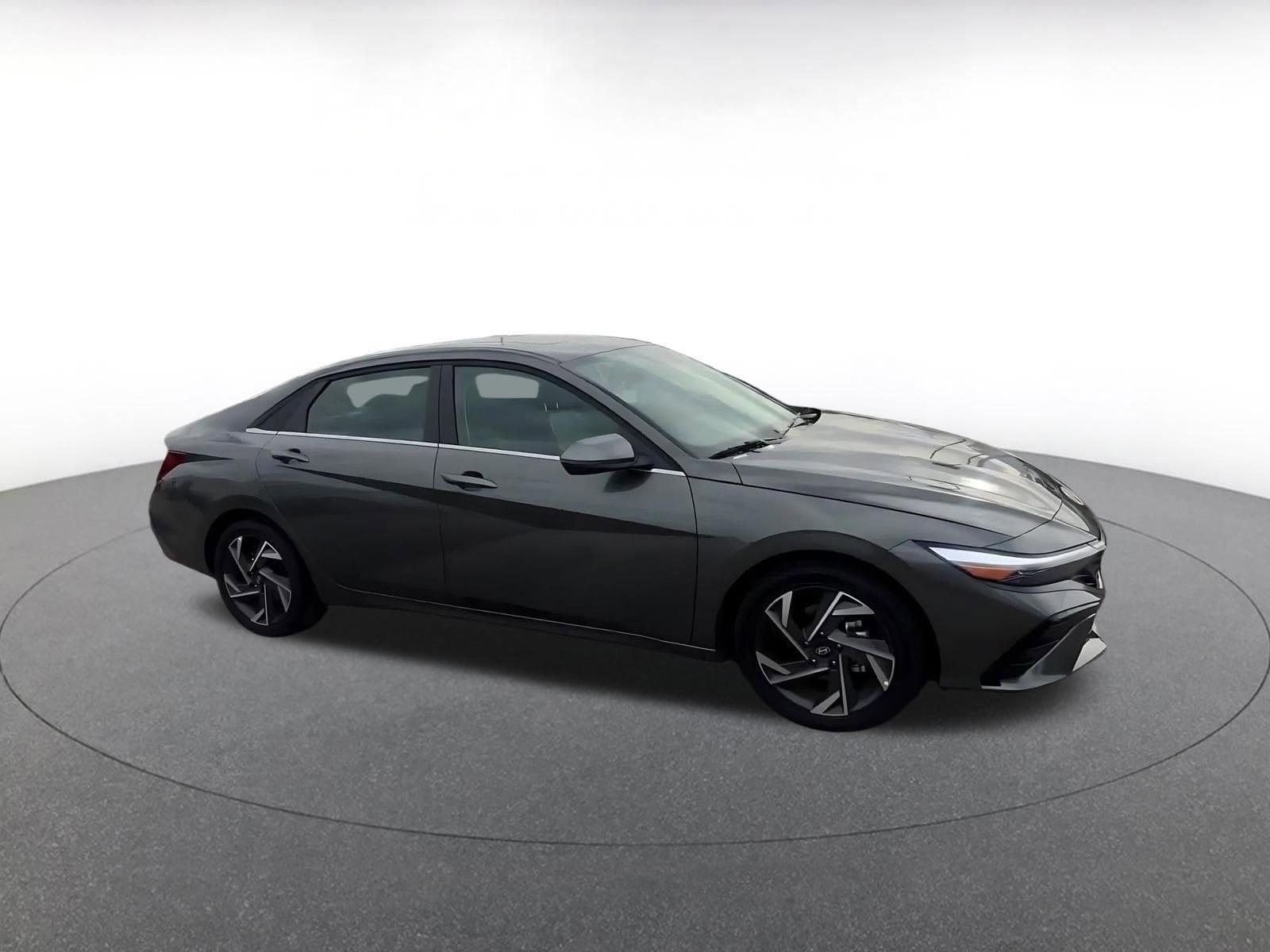 Thumbnail: 2025 Hyundai Elantra - 2