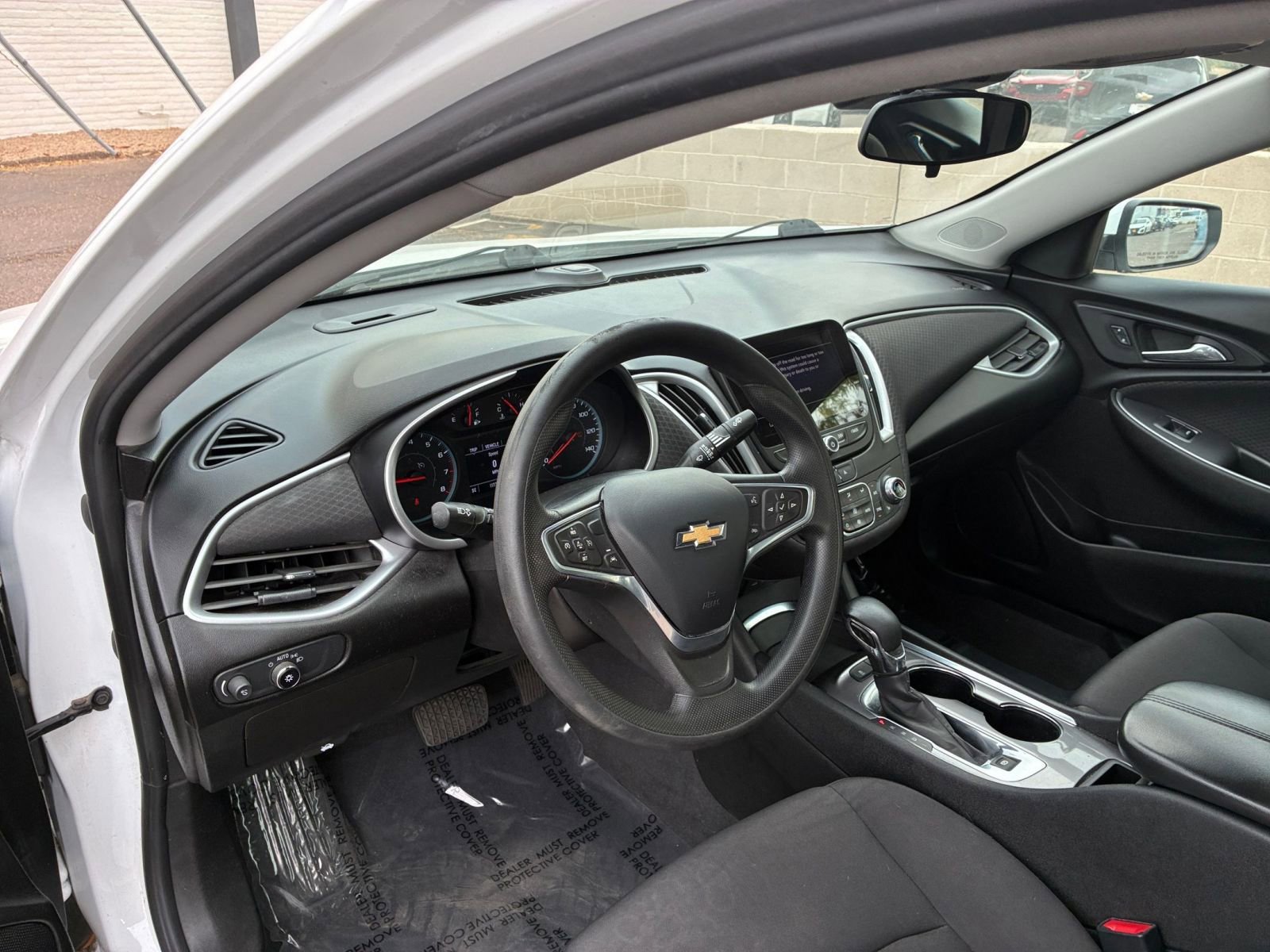 Thumbnail: 2023 Chevrolet Malibu - 34