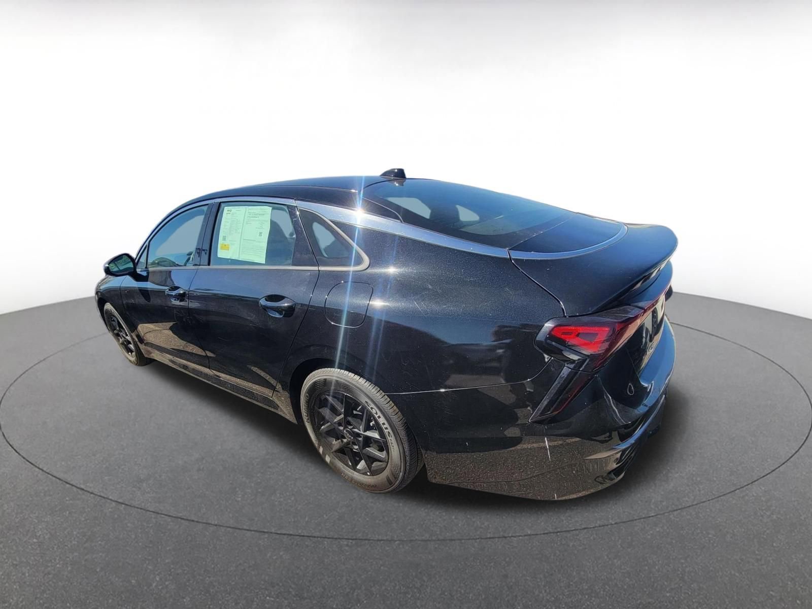 Thumbnail: 2025 Kia K5 - 5