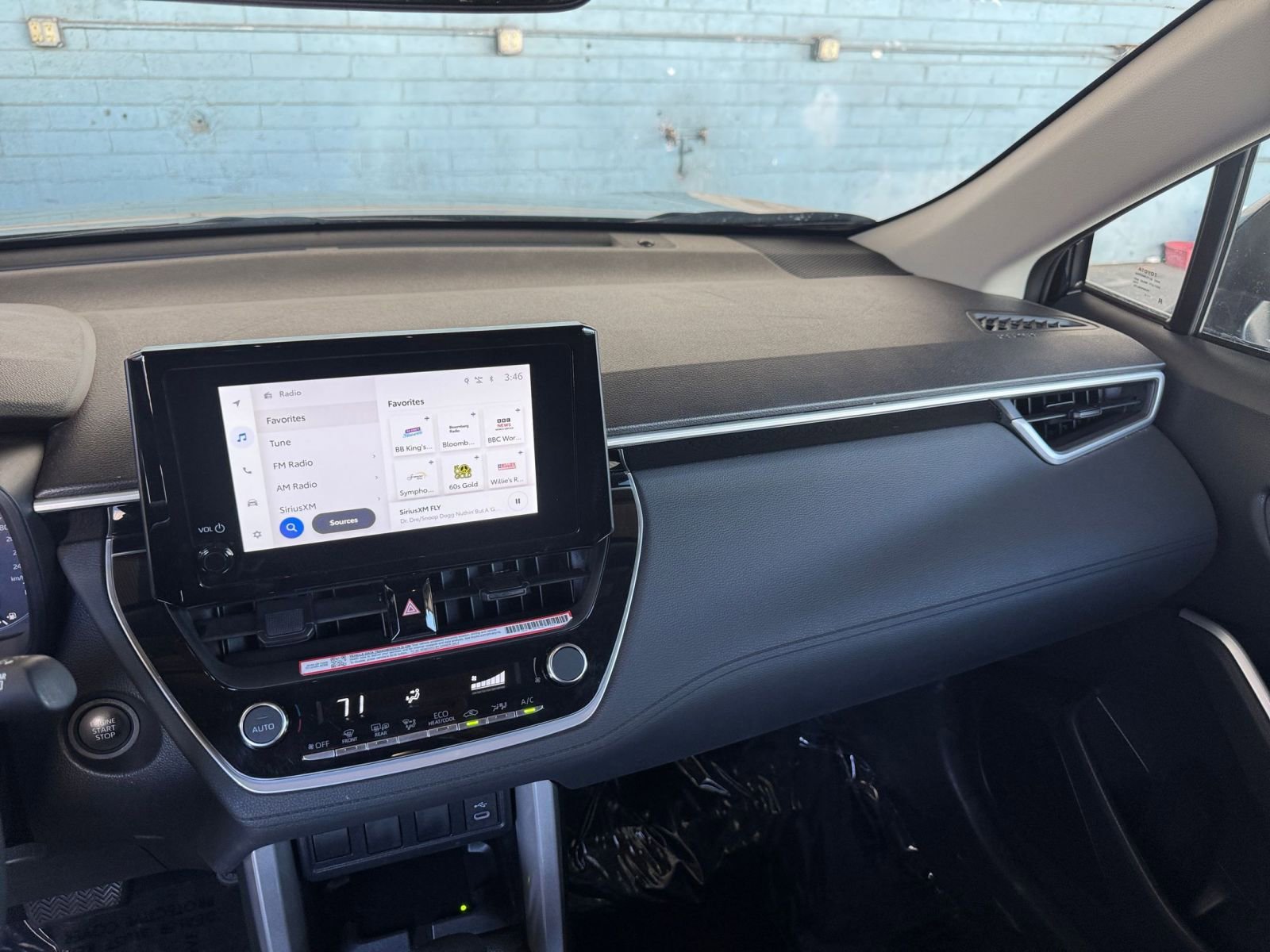 Thumbnail: 2025 Toyota Corolla Cross - 33