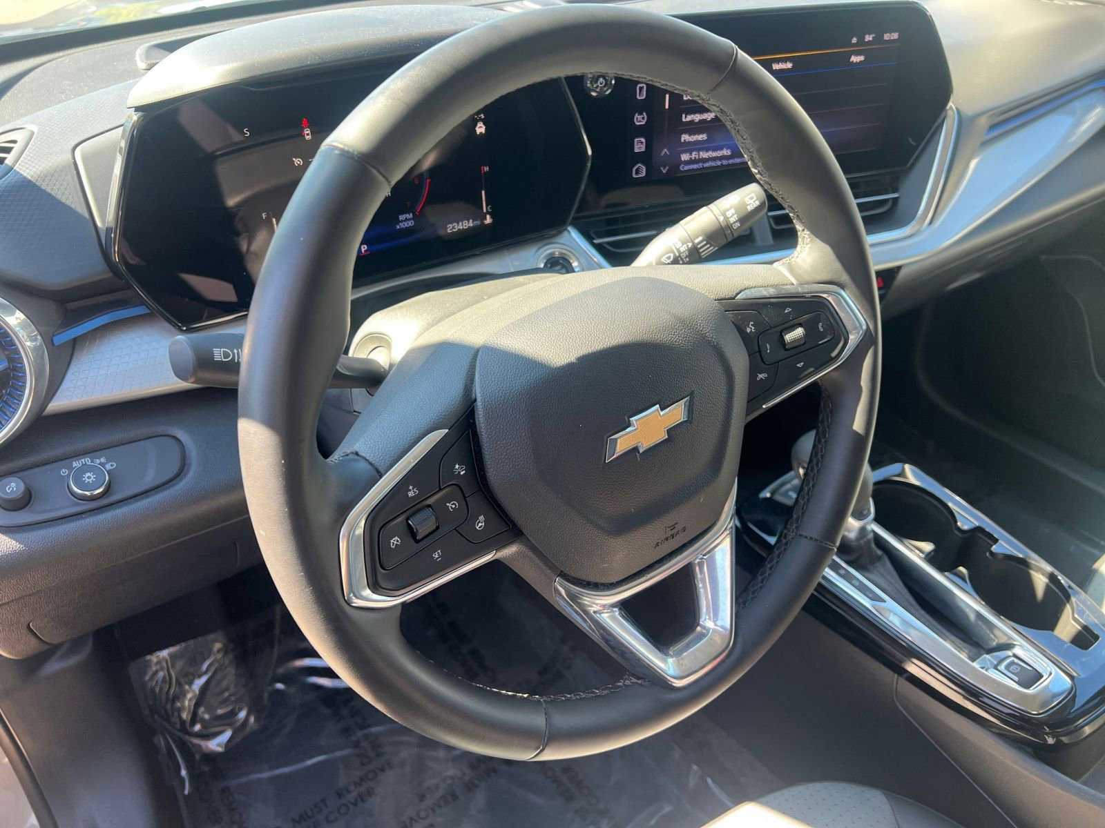 Thumbnail: 2025 Chevrolet Trax - 28