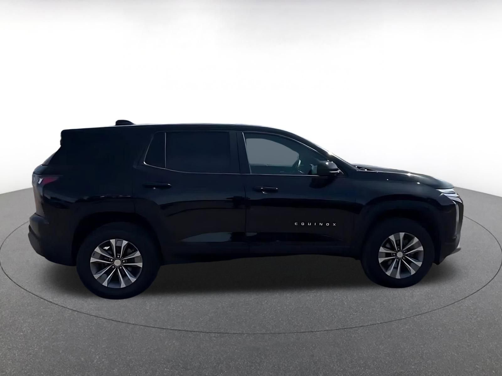 Thumbnail: 2025 Chevrolet Equinox - 16