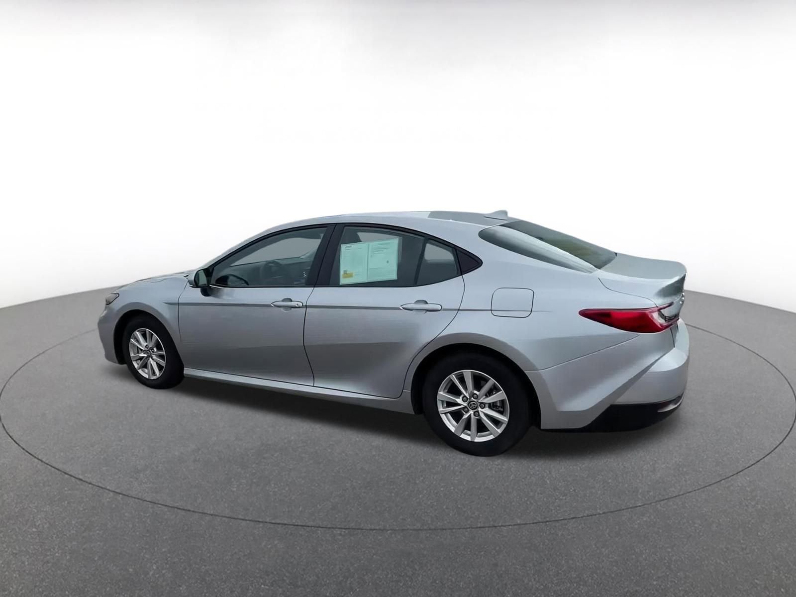 Thumbnail: 2025 Toyota Camry - 10