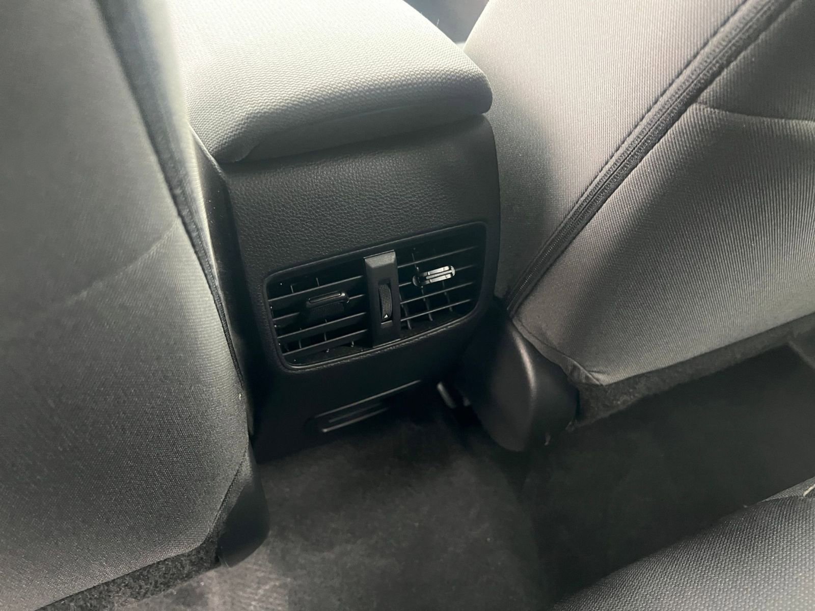 Thumbnail: 2025 Toyota Corolla Cross - 24