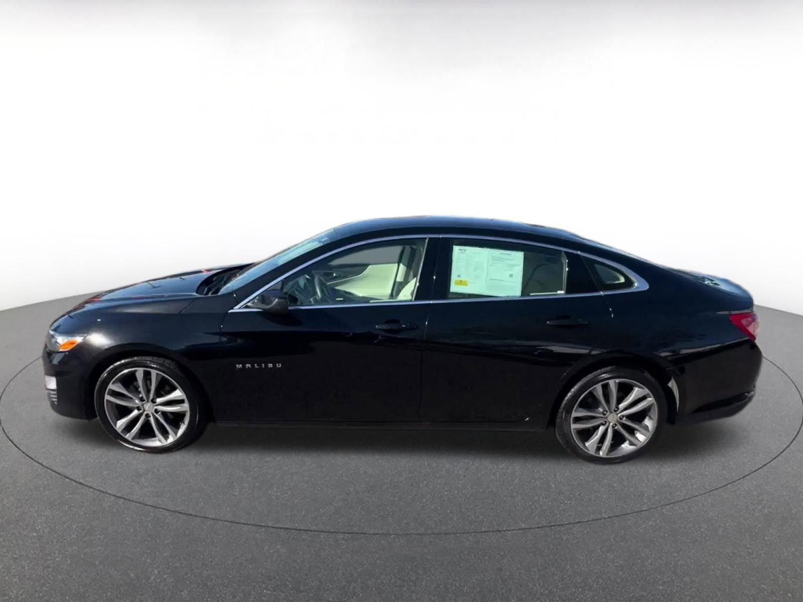 Thumbnail: 2024 Chevrolet Malibu - 9