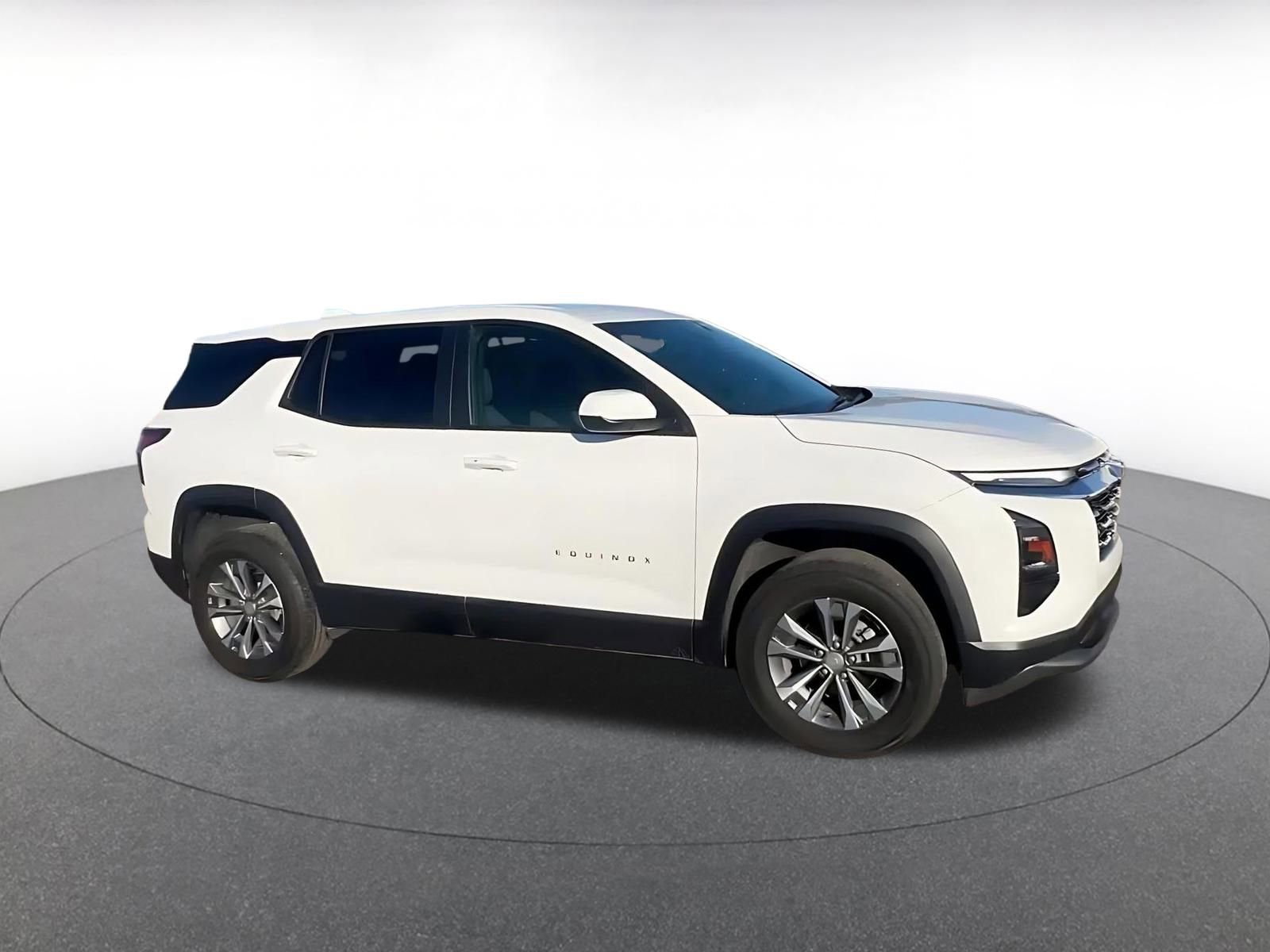 Thumbnail: 2025 Chevrolet Equinox - 2