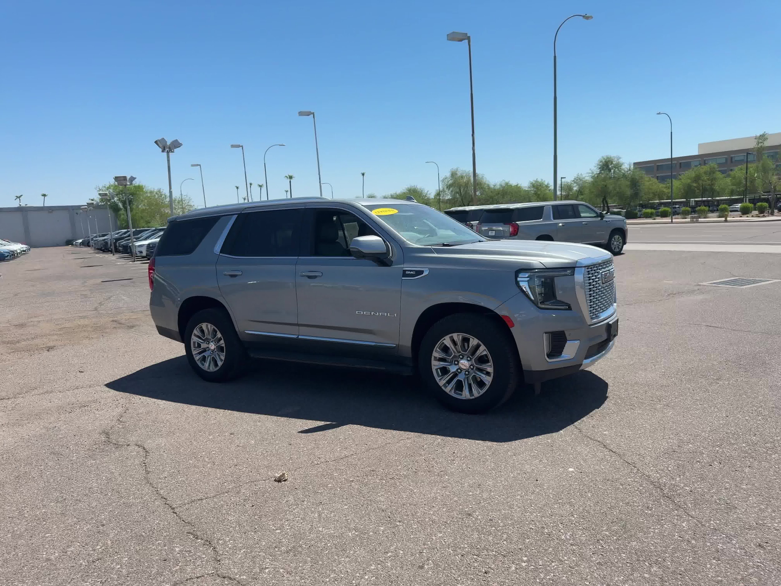 2023 GMC Yukon Denali 6