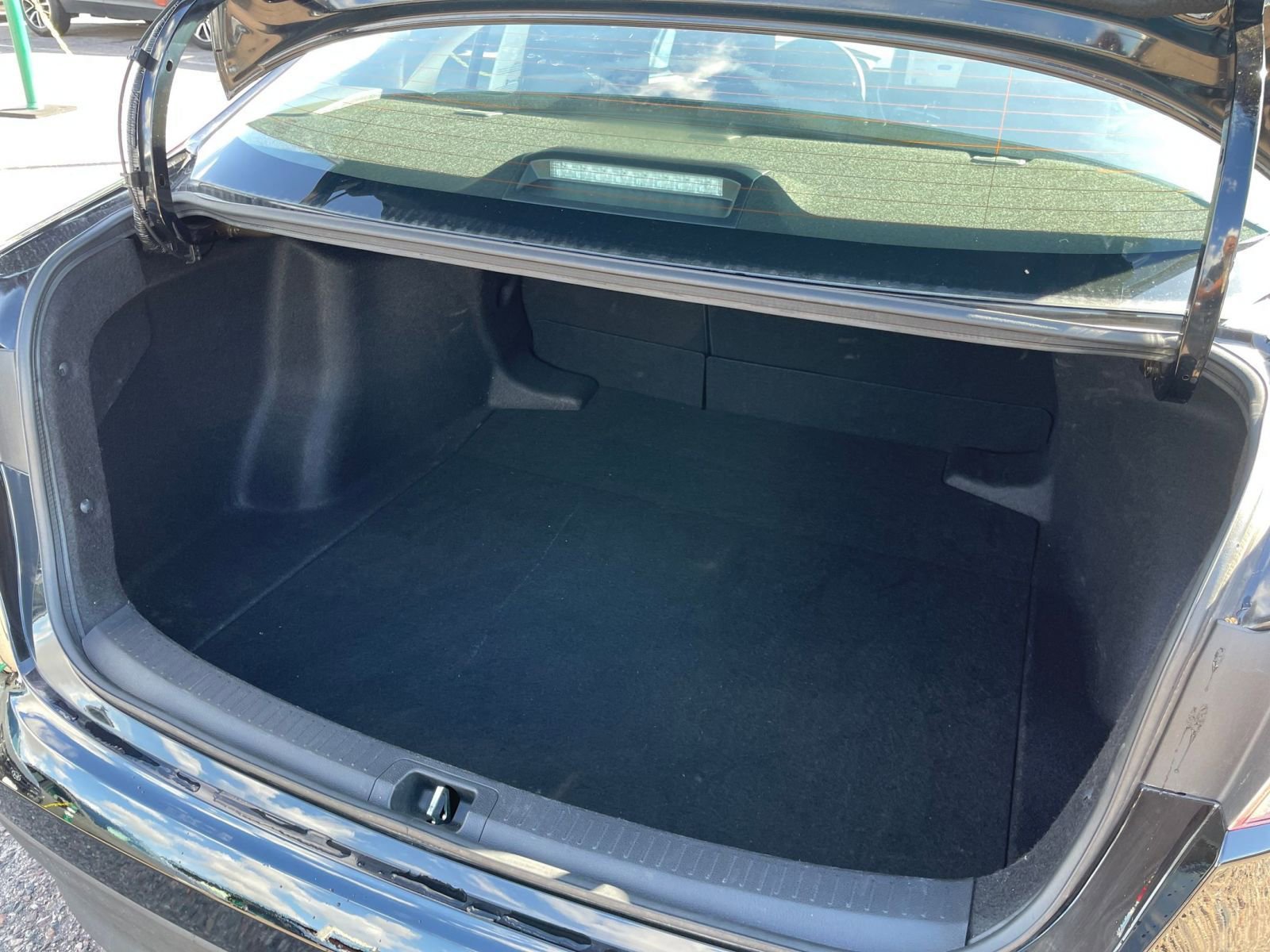 Thumbnail: 2025 Toyota Corolla - 30