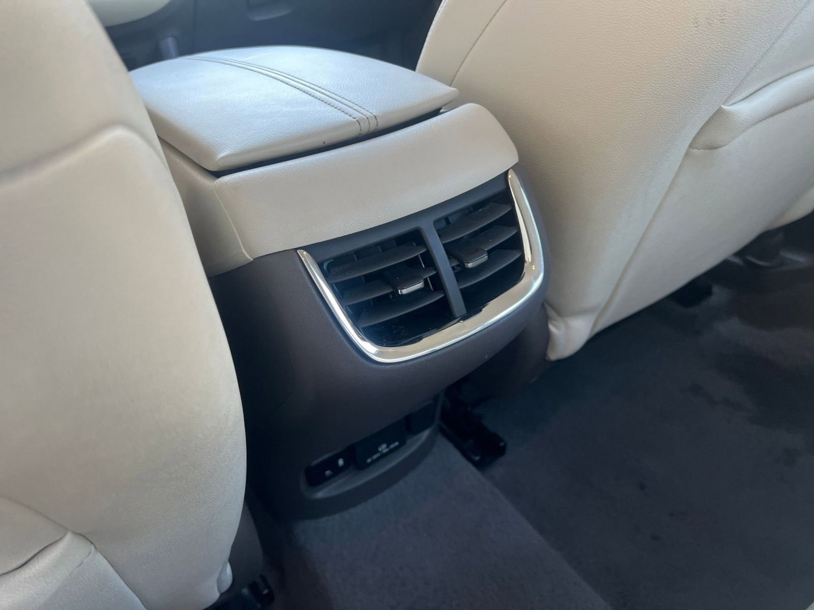 Thumbnail: 2024 Chevrolet Malibu - 24