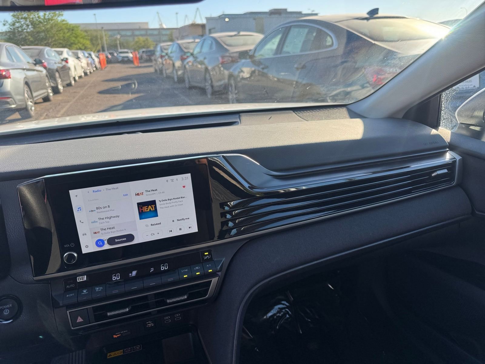 Thumbnail: 2025 Toyota Camry - 33