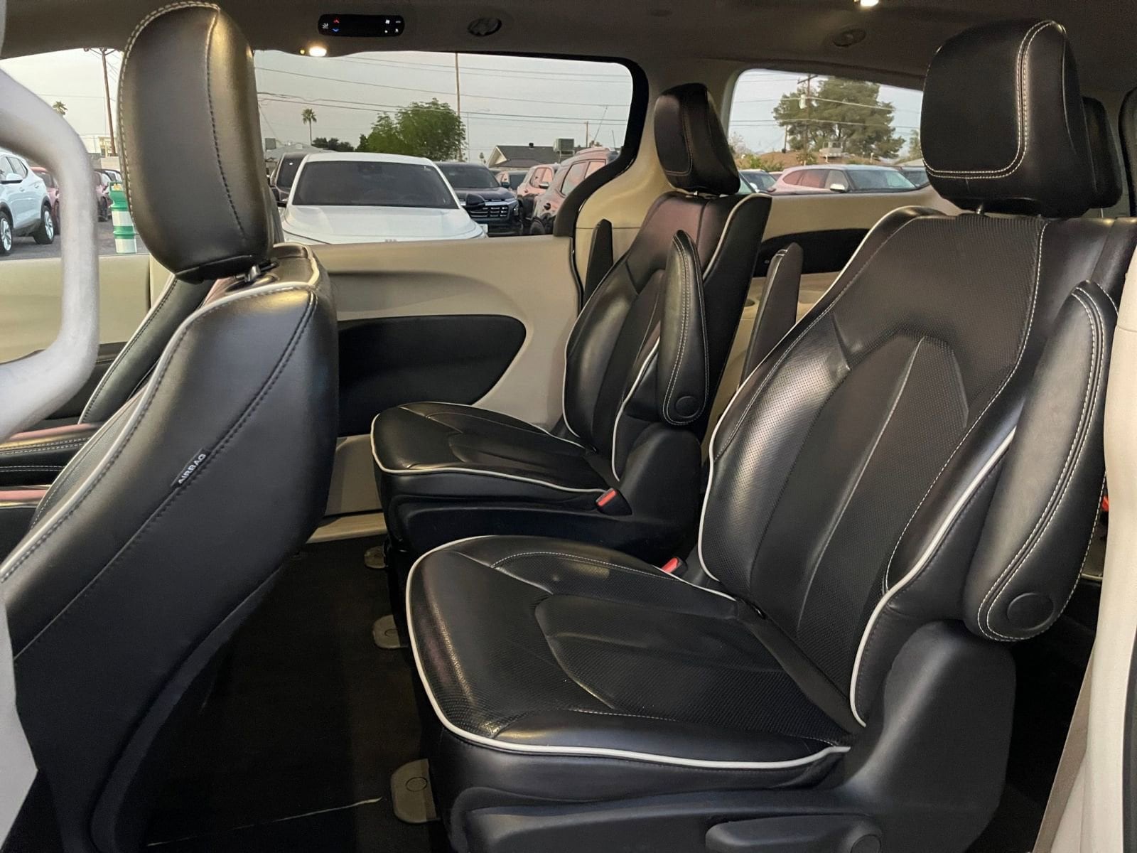 Thumbnail: 2023 Chrysler Pacifica - 27