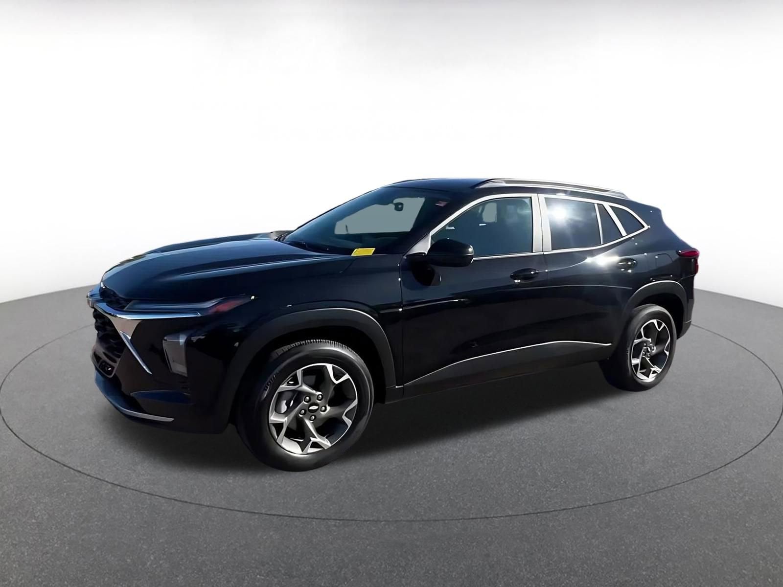 Thumbnail: 2025 Chevrolet Trax - 8