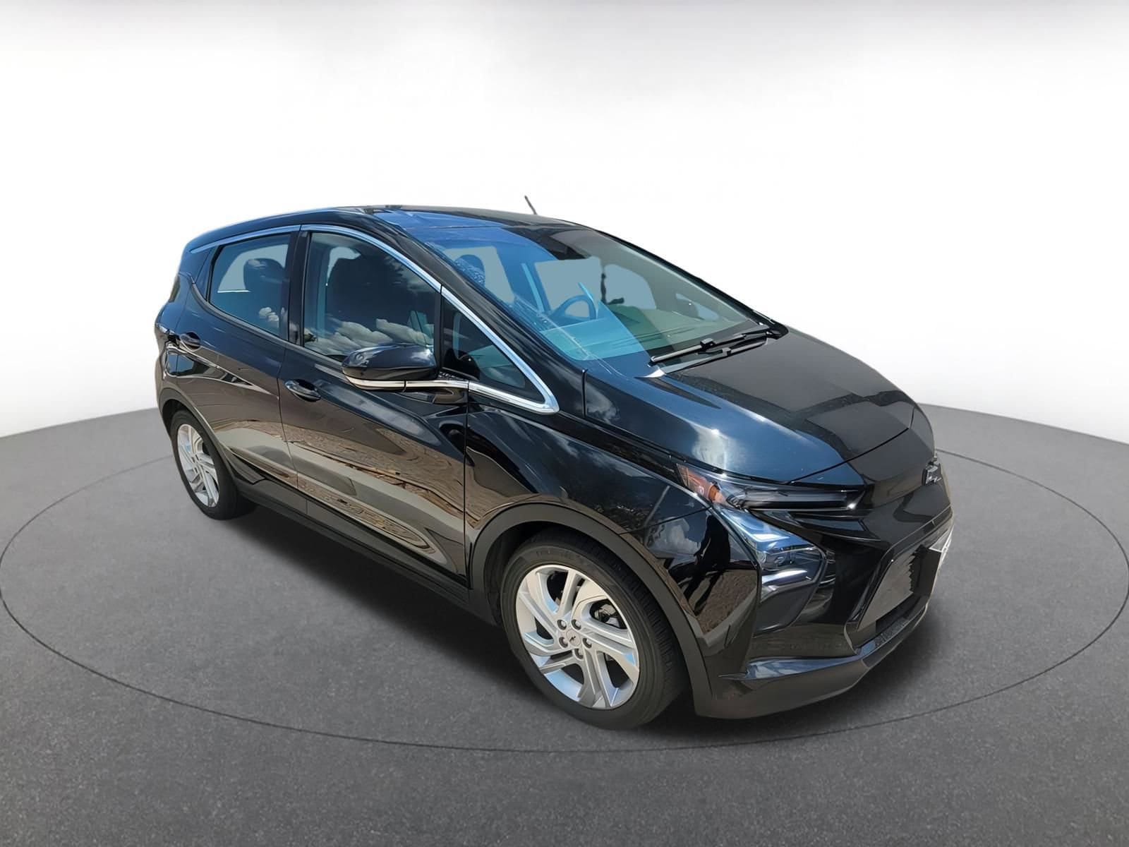 Thumbnail: 2023 Chevrolet Bolt EV - 1