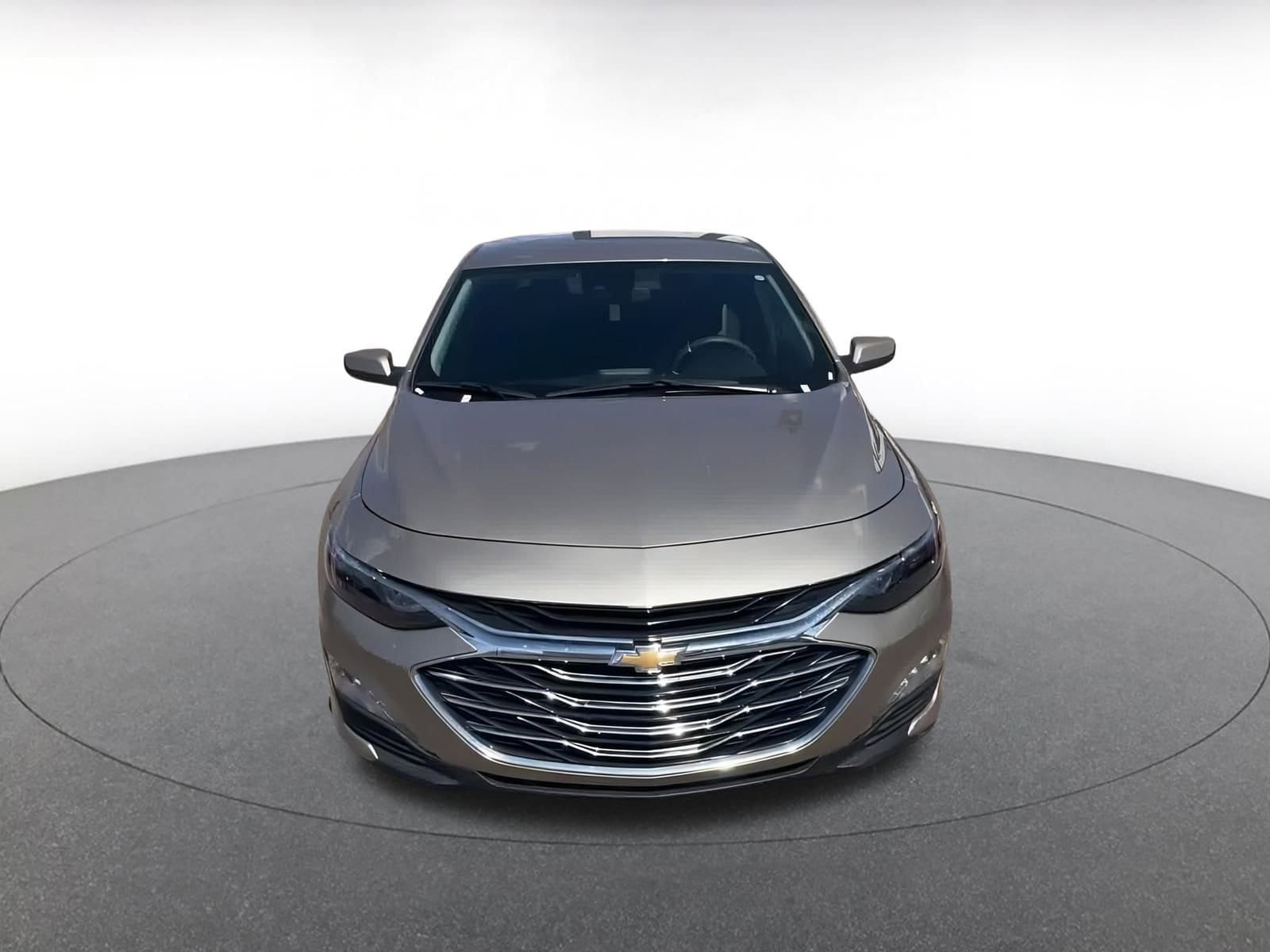 Thumbnail: 2024 Chevrolet Malibu - 4