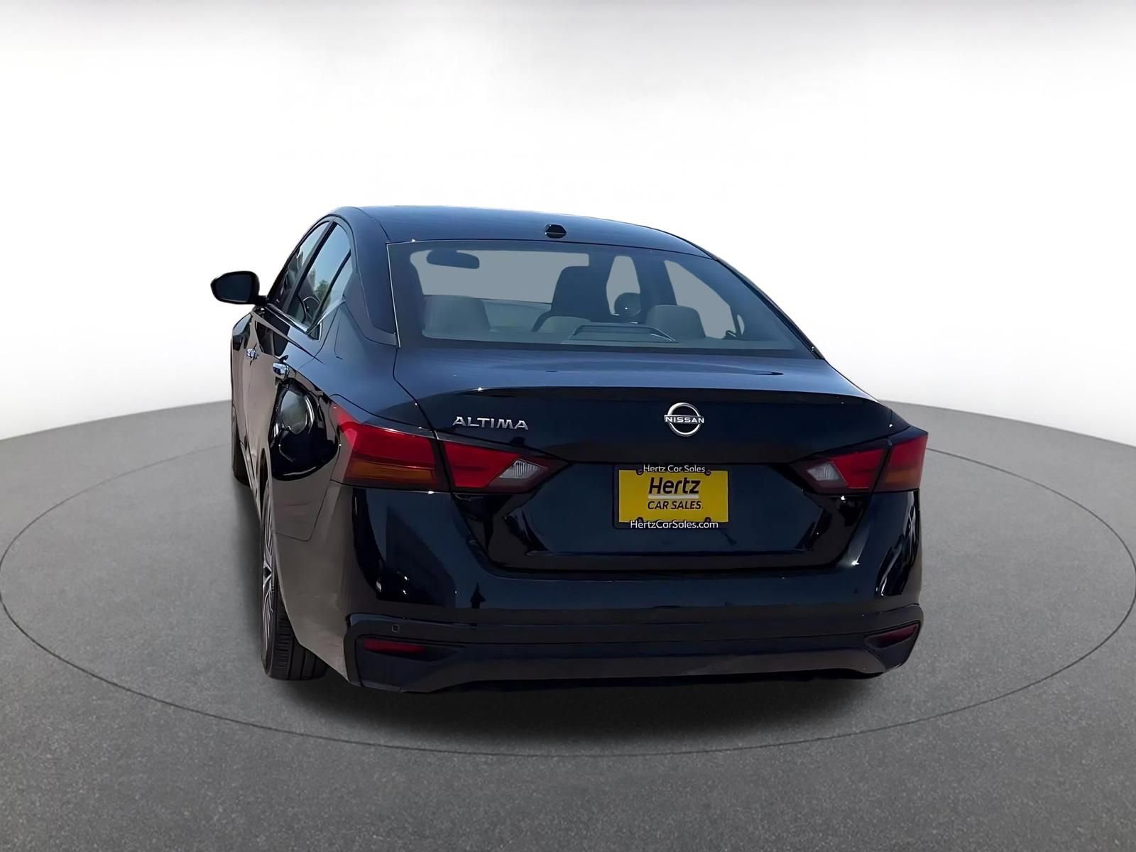 Thumbnail: 2025 Nissan Altima - 12