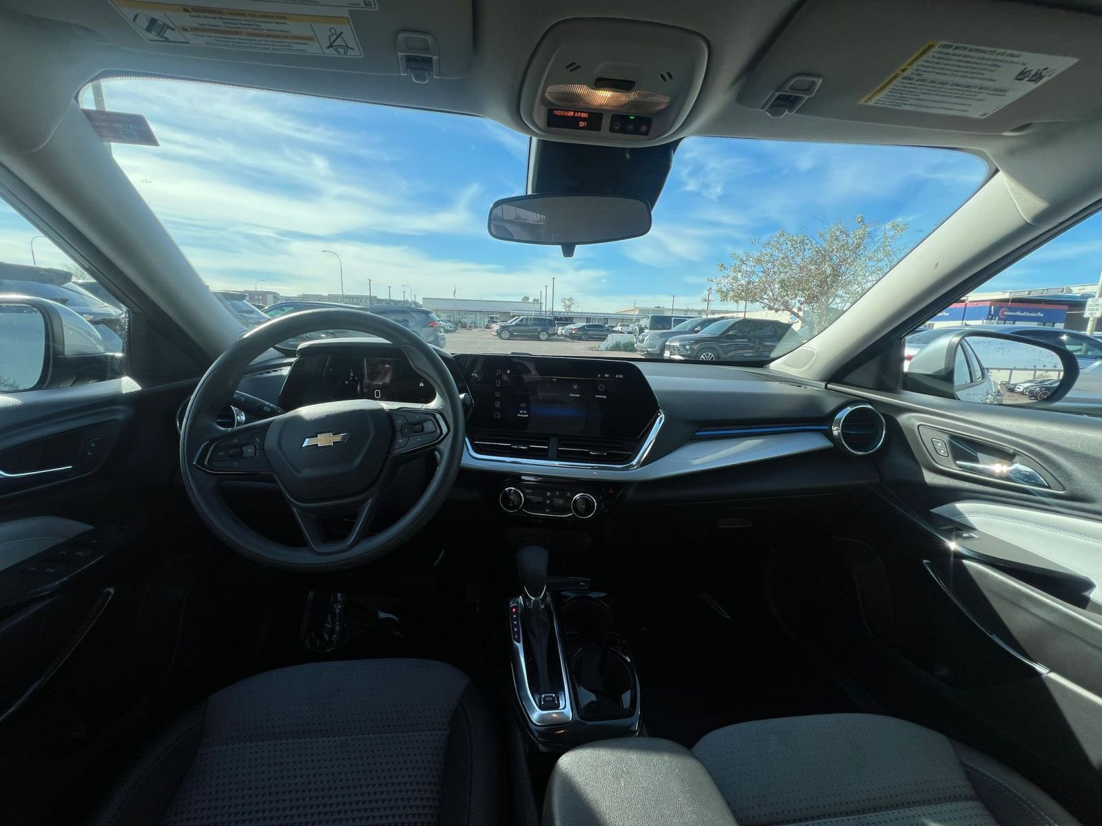 Thumbnail: 2025 Chevrolet Trax - 33