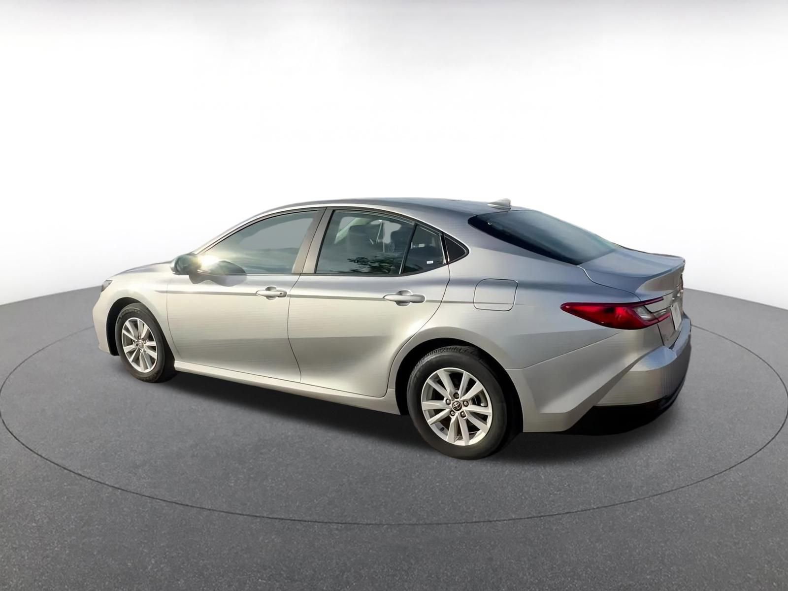 Thumbnail: 2025 Toyota Camry - 10