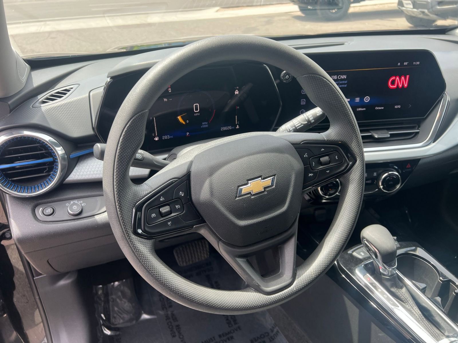 Thumbnail: 2025 Chevrolet Trax - 28