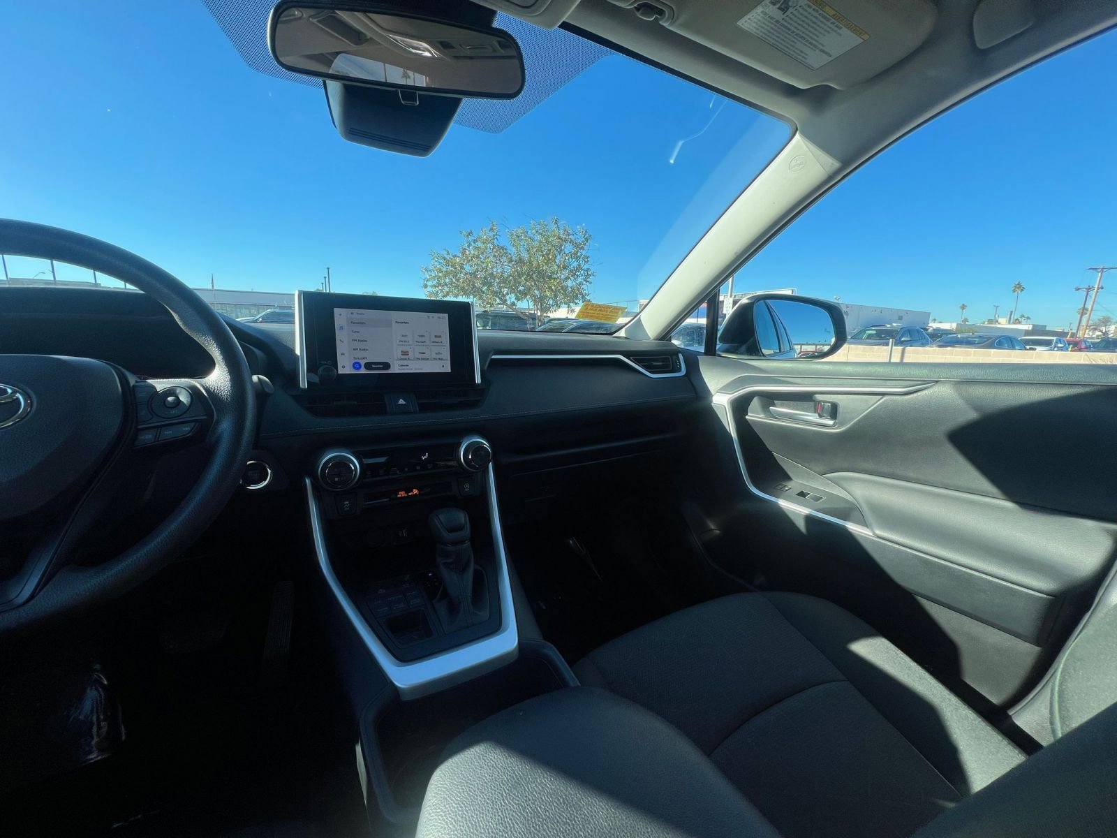 Thumbnail: 2025 Toyota RAV4 - 35