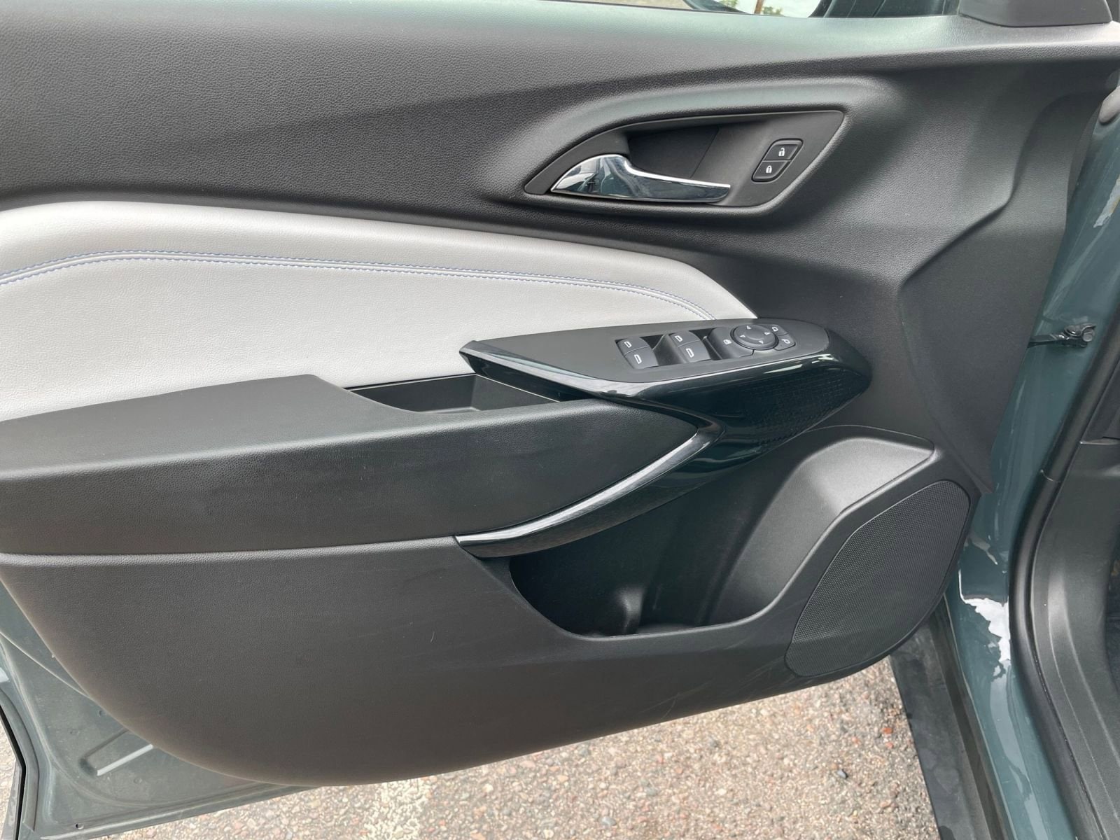 Thumbnail: 2025 Chevrolet Trax - 18