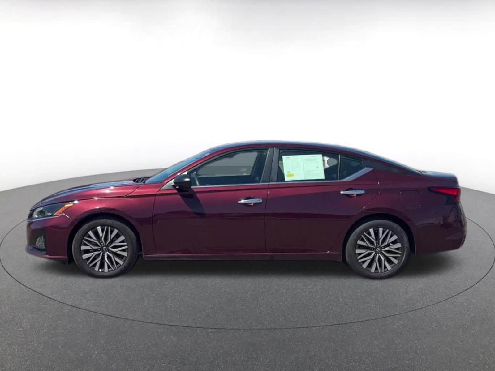 Thumbnail: 2025 Nissan Altima - 8