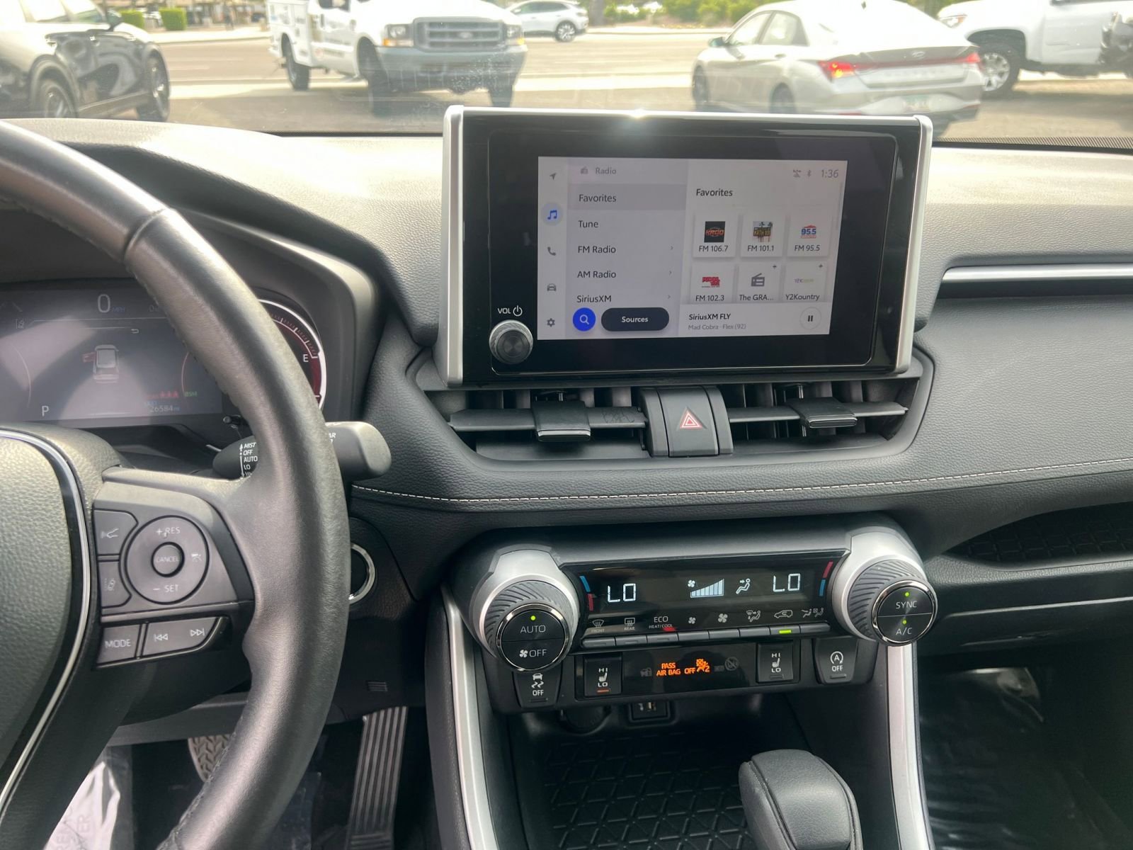 Thumbnail: 2025 Toyota RAV4 - 20