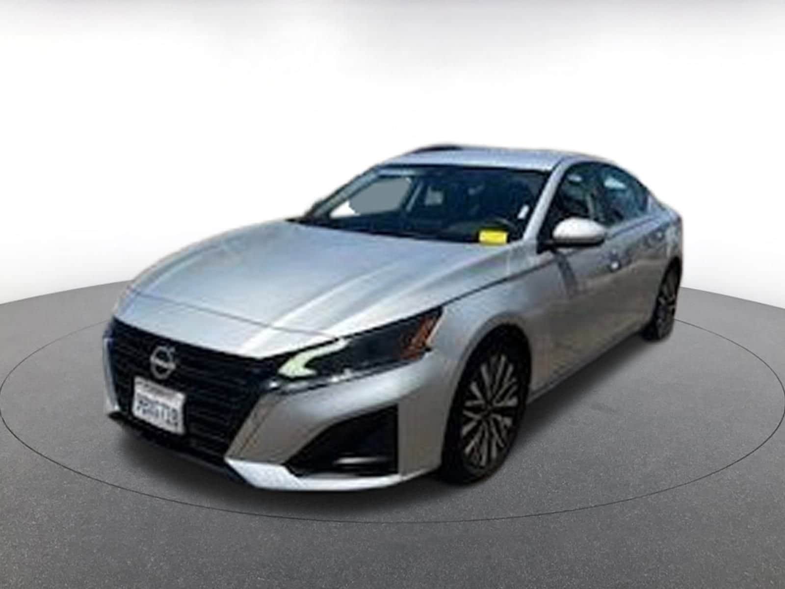 Thumbnail: 2023 Nissan Altima - 3