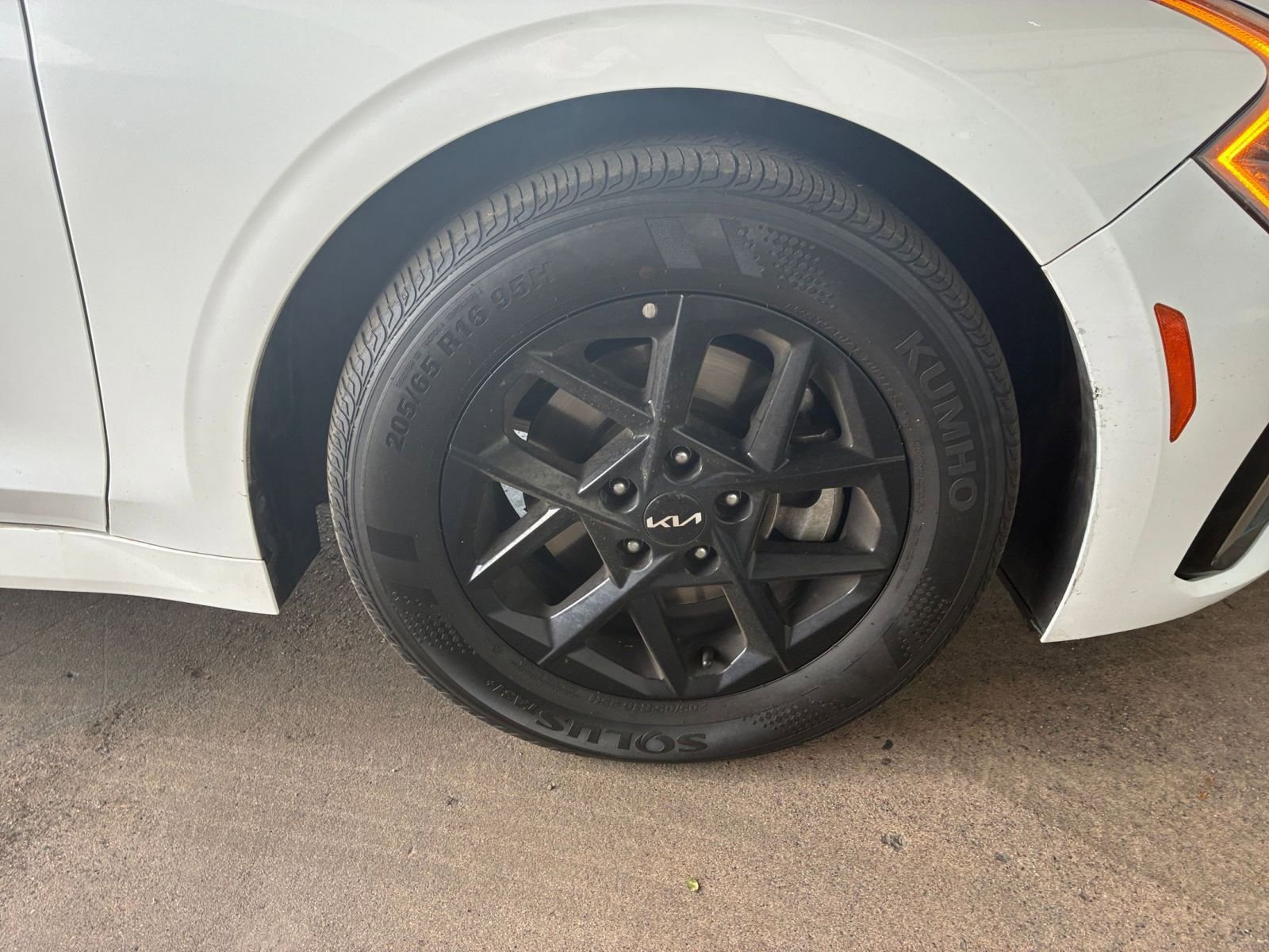 Thumbnail: 2025 Kia K5 - 30