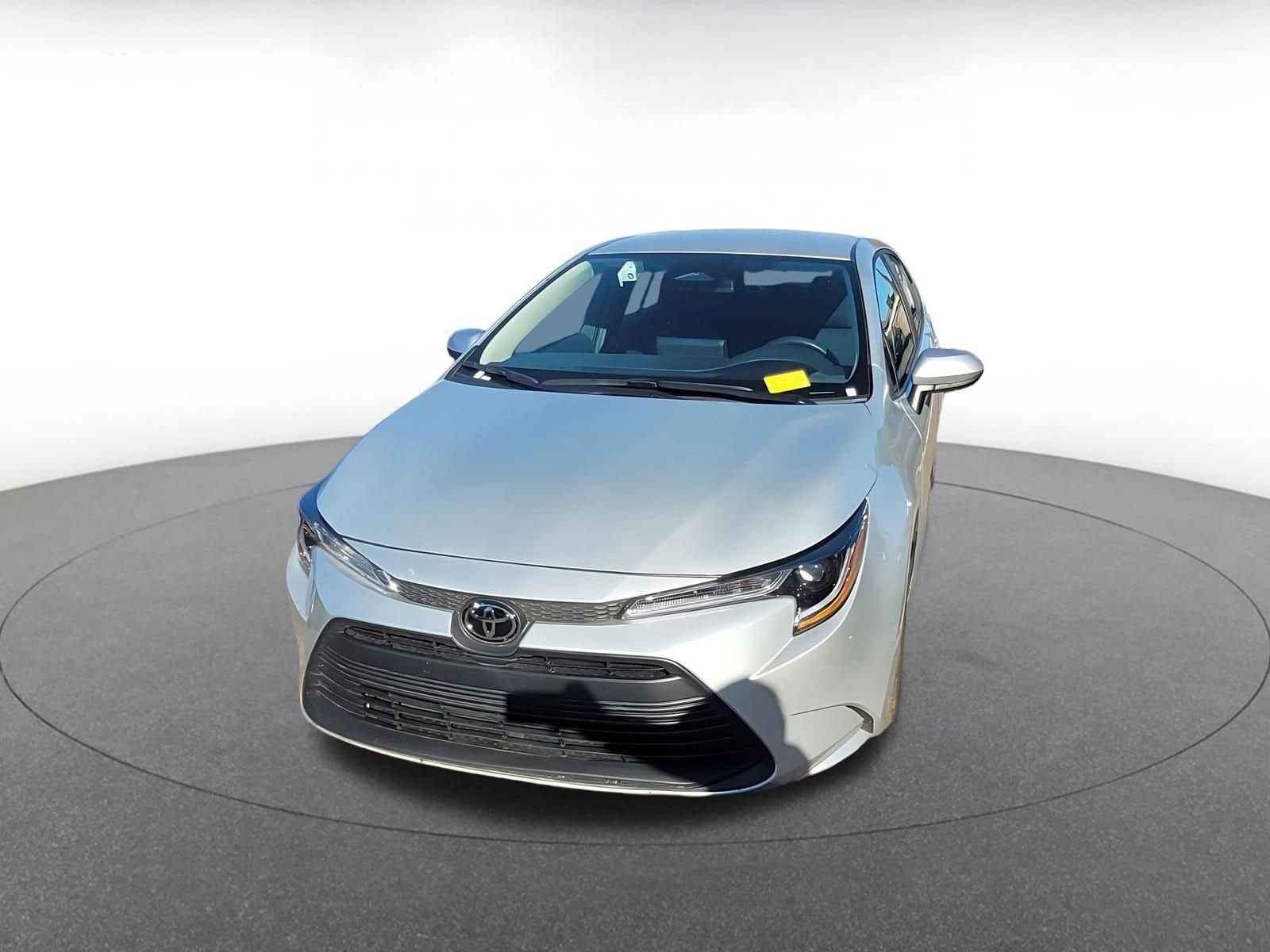 Thumbnail: 2025 Toyota Corolla - 4