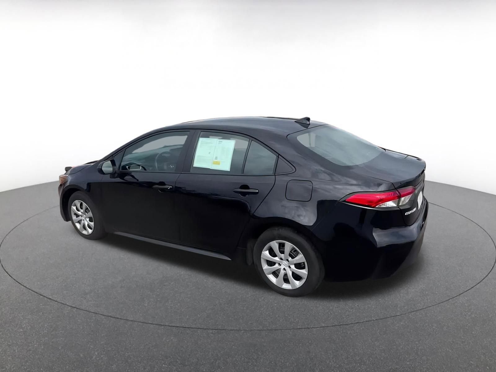 Thumbnail: 2025 Toyota Corolla - 11