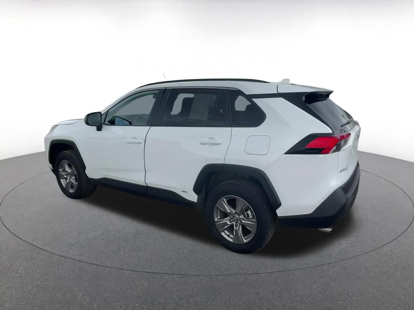 Thumbnail: 2025 Toyota RAV4 - 10