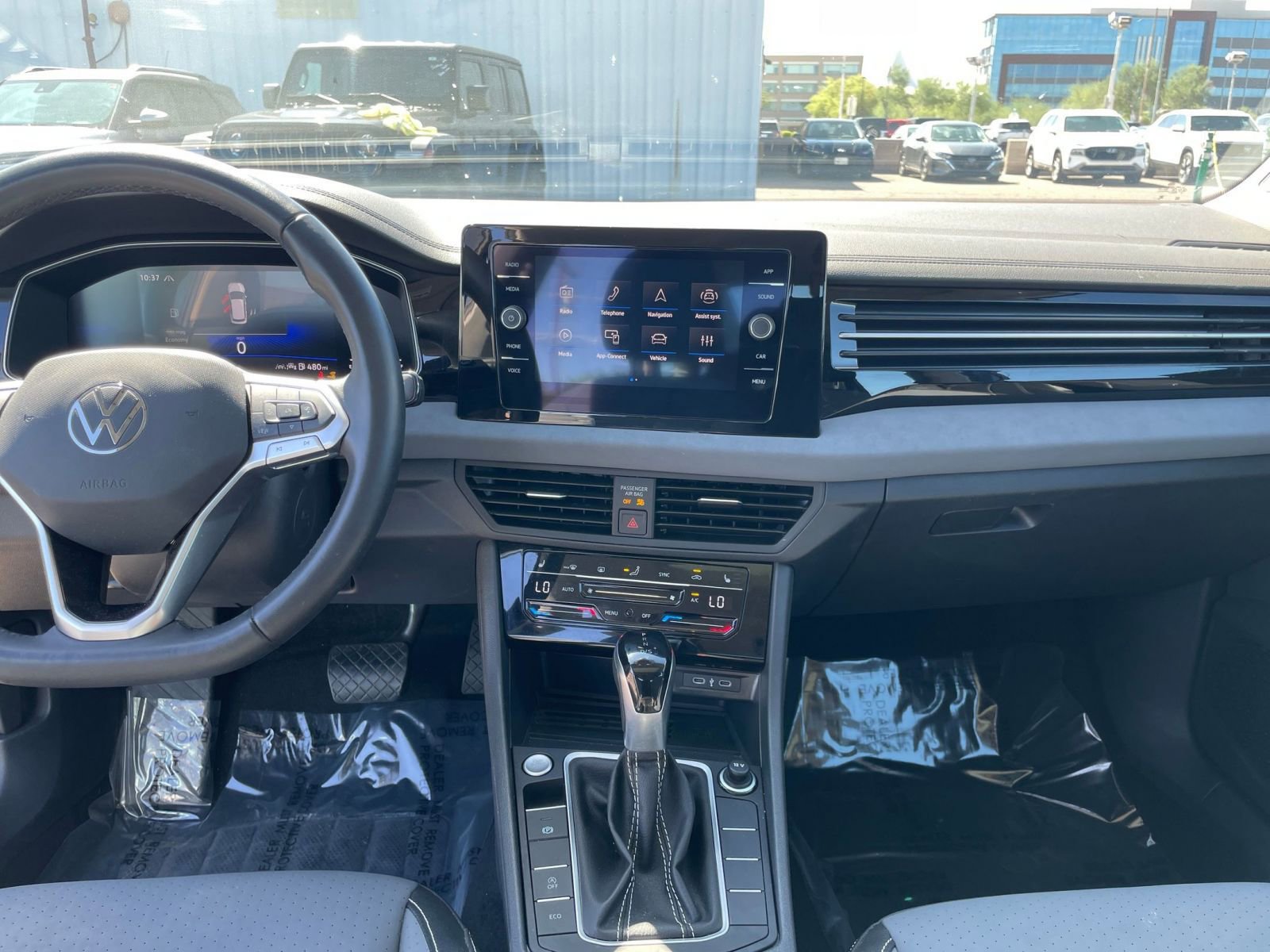 Thumbnail: 2025 Volkswagen Jetta - 18