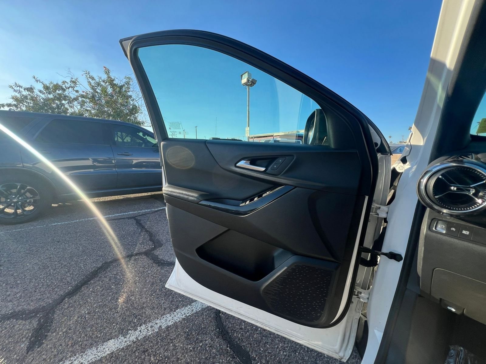 Thumbnail: 2025 Chevrolet Equinox - 20