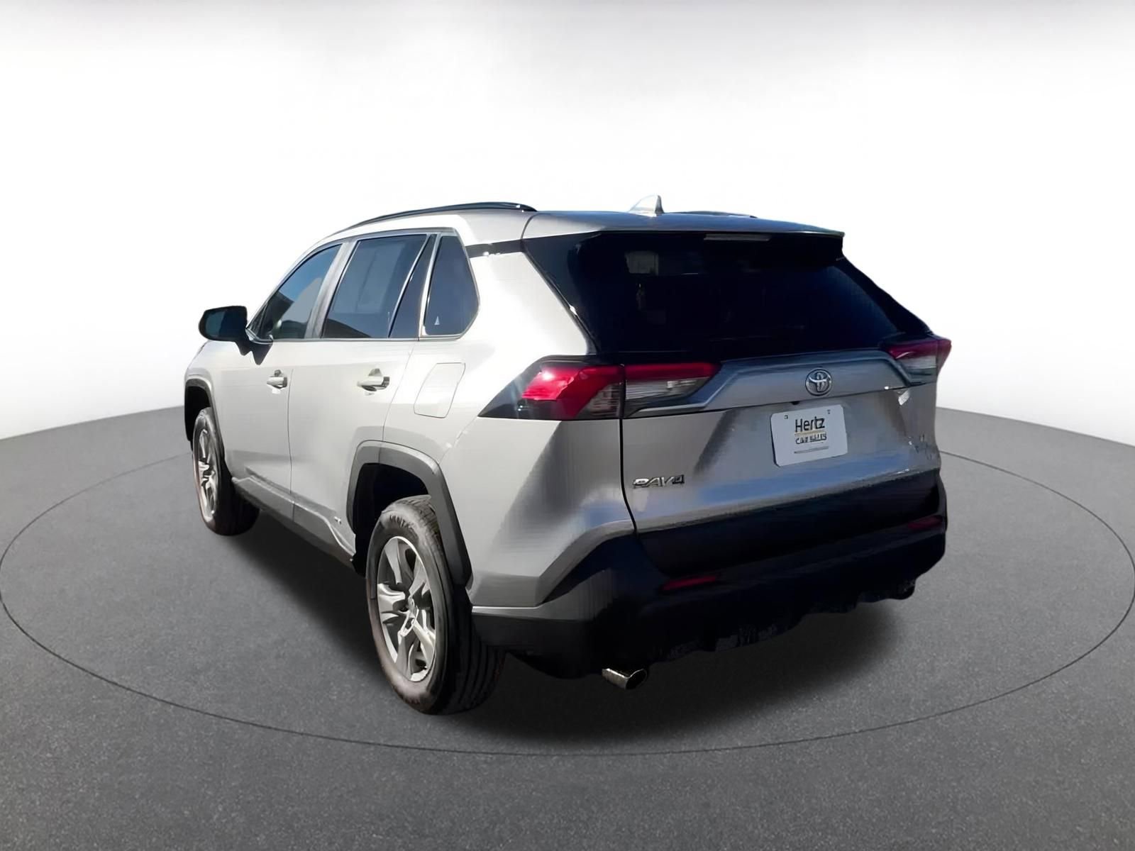 Thumbnail: 2025 Toyota RAV4 - 11