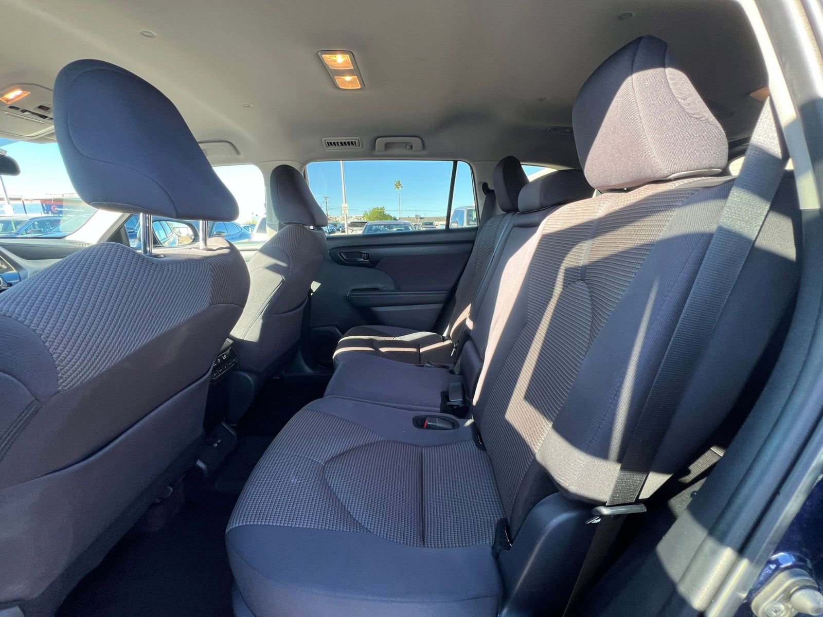 Thumbnail: 2025 Toyota Highlander - 28