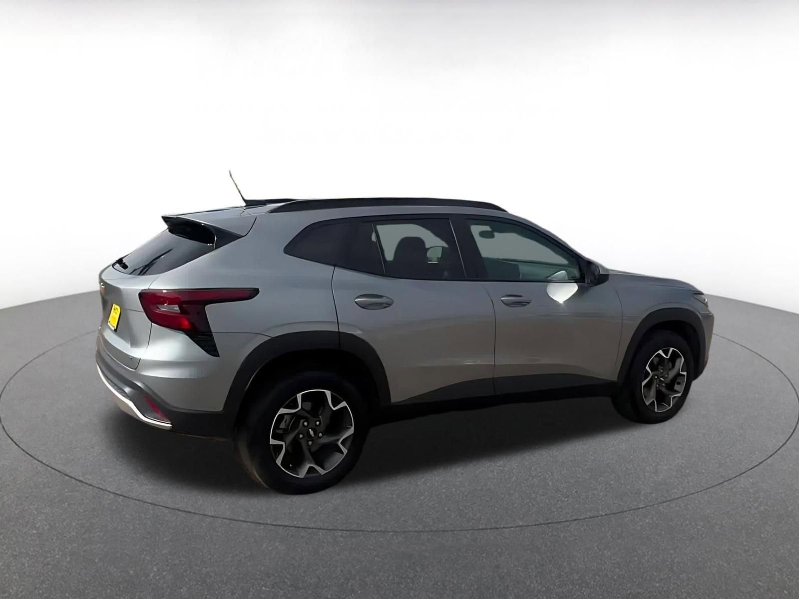 Thumbnail: 2025 Chevrolet Trax - 15