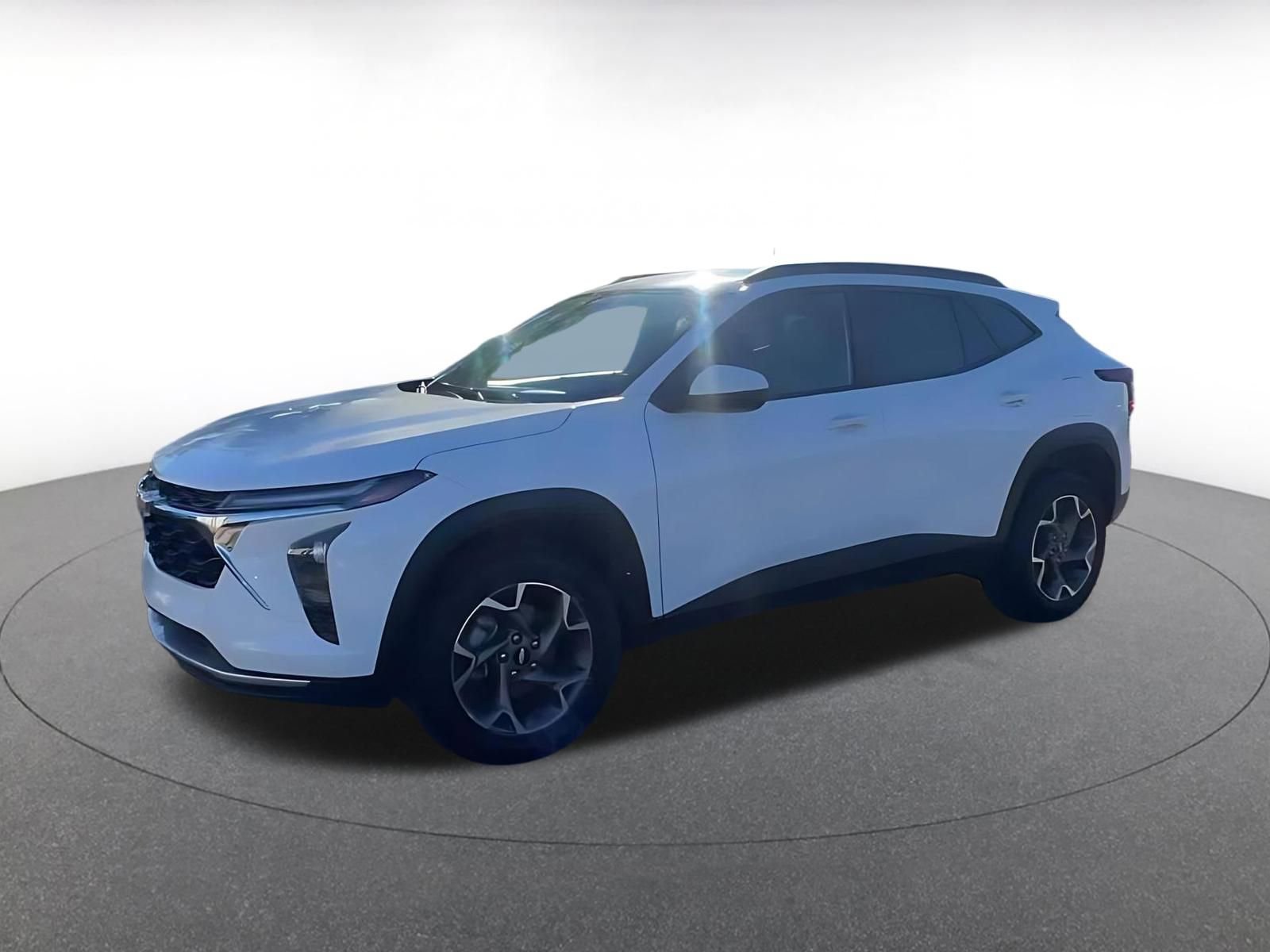 Thumbnail: 2025 Chevrolet Trax - 8