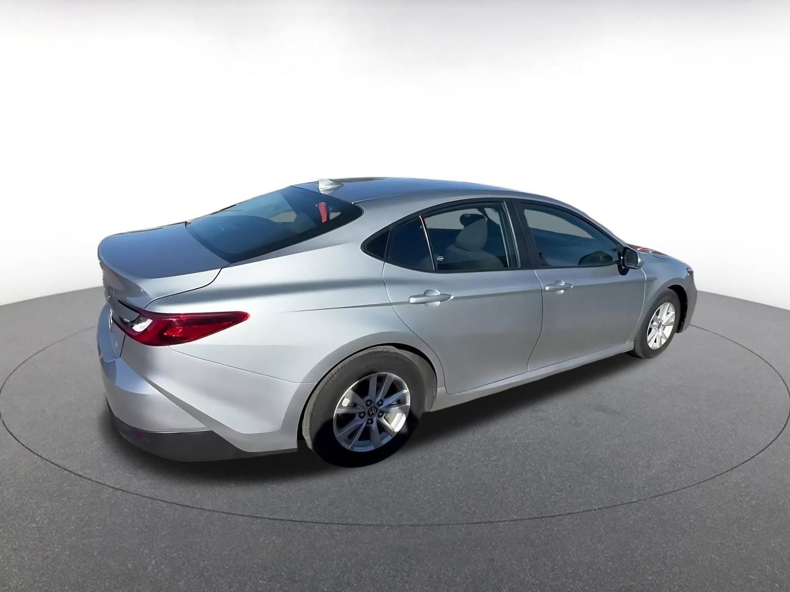 Thumbnail: 2025 Toyota Camry - 15