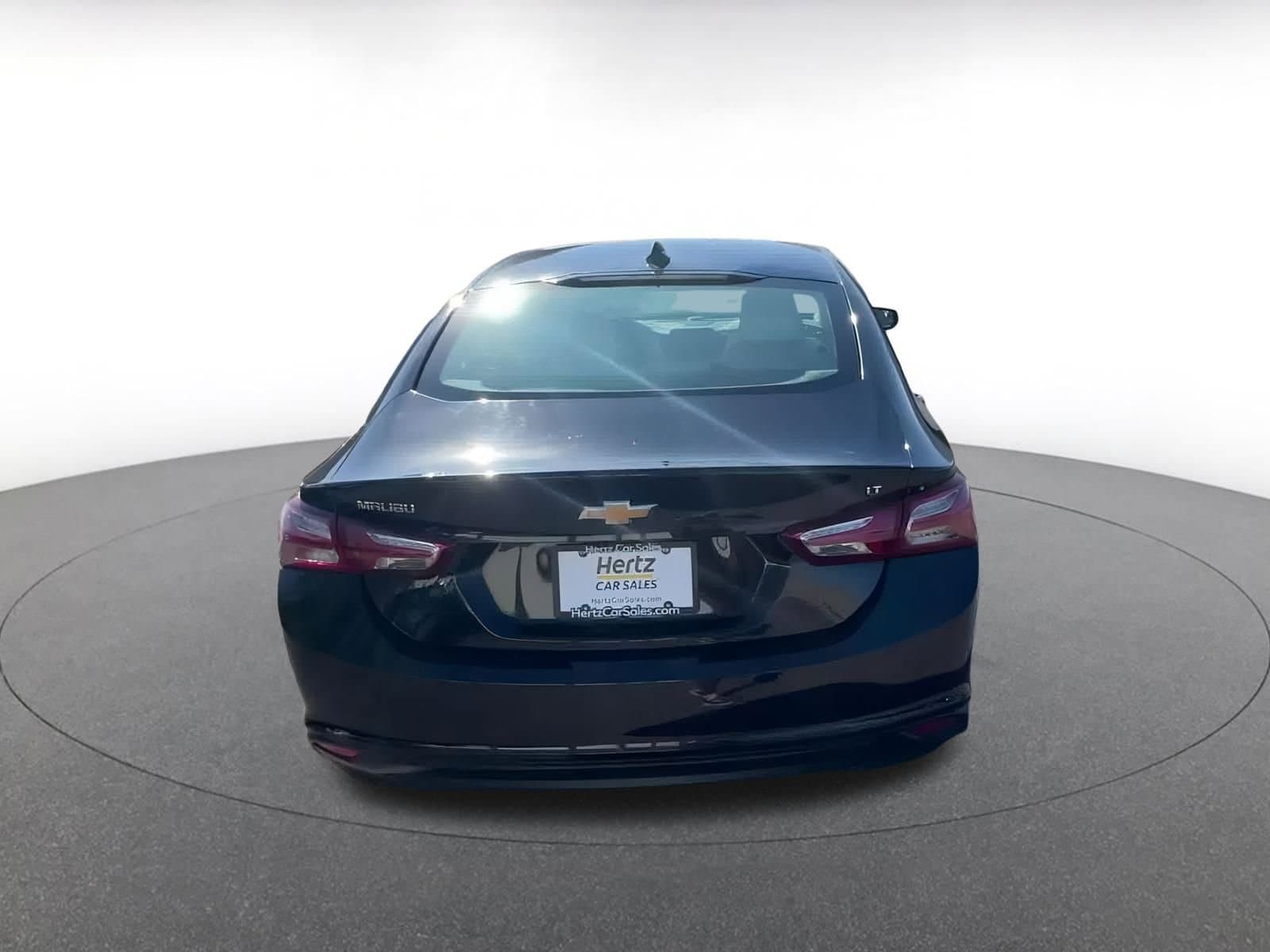 Thumbnail: 2024 Chevrolet Malibu - 12