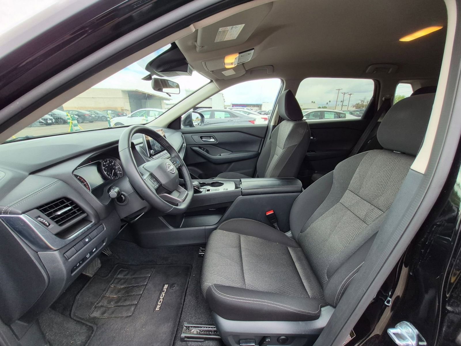 Thumbnail: 2025 Nissan Rogue - 10