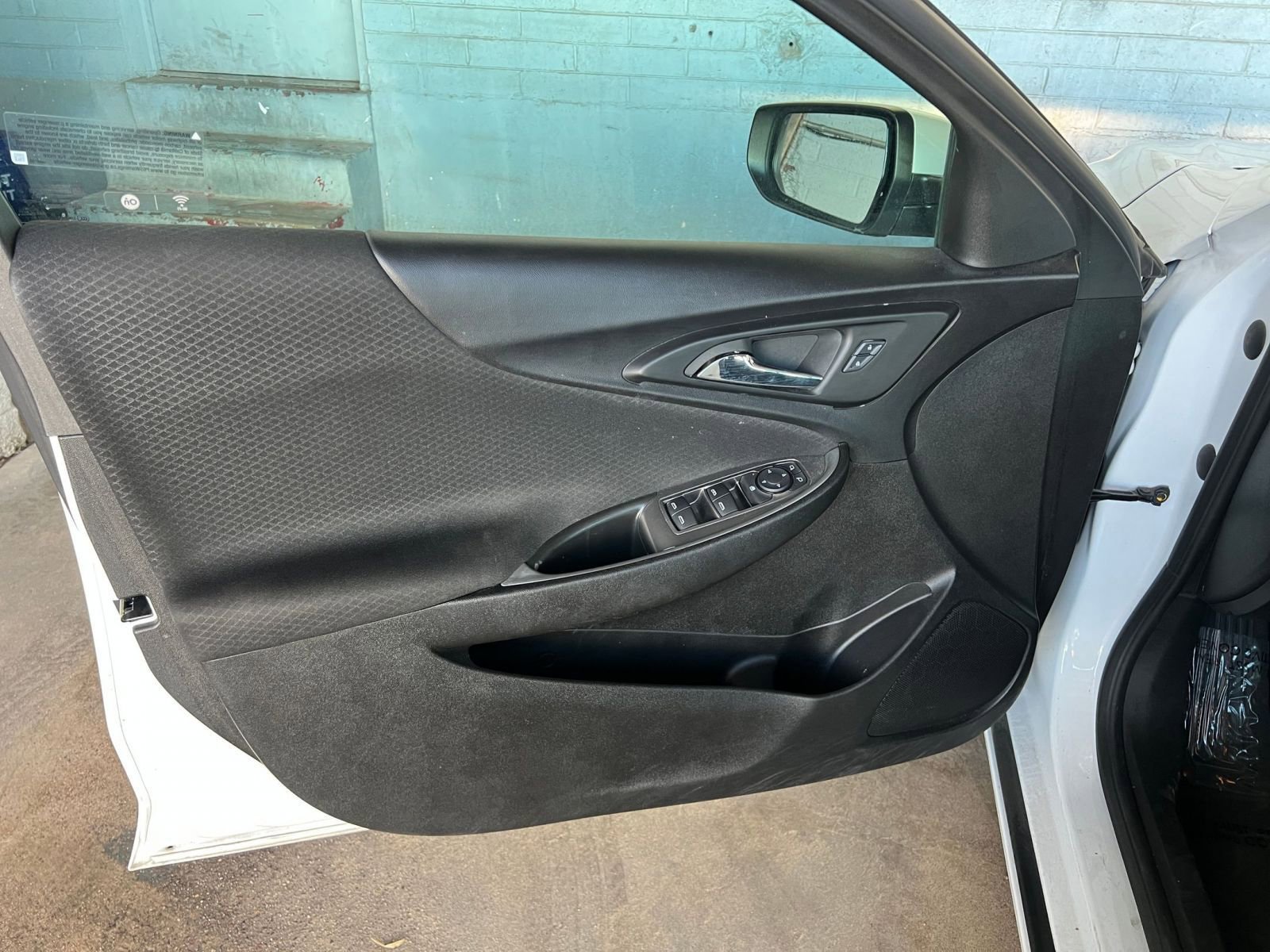 Thumbnail: 2024 Chevrolet Malibu - 18