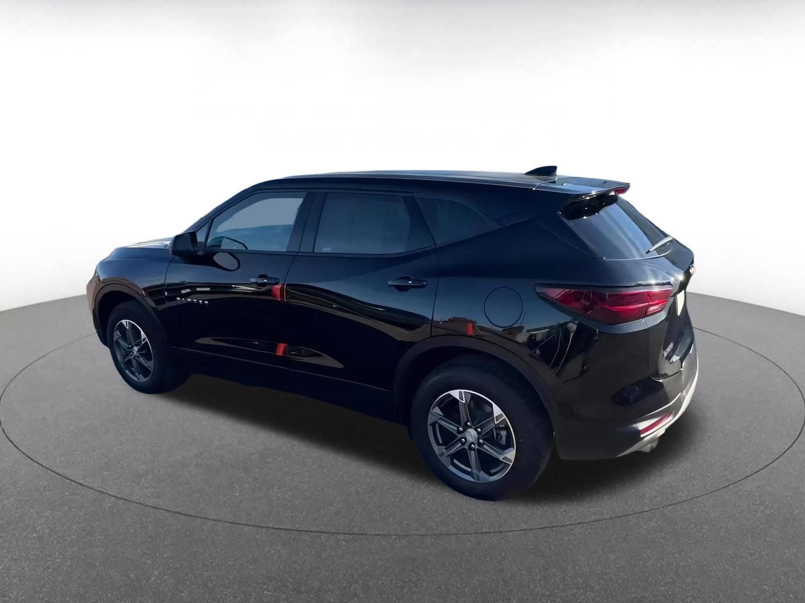 Thumbnail: 2025 Chevrolet Blazer - 10