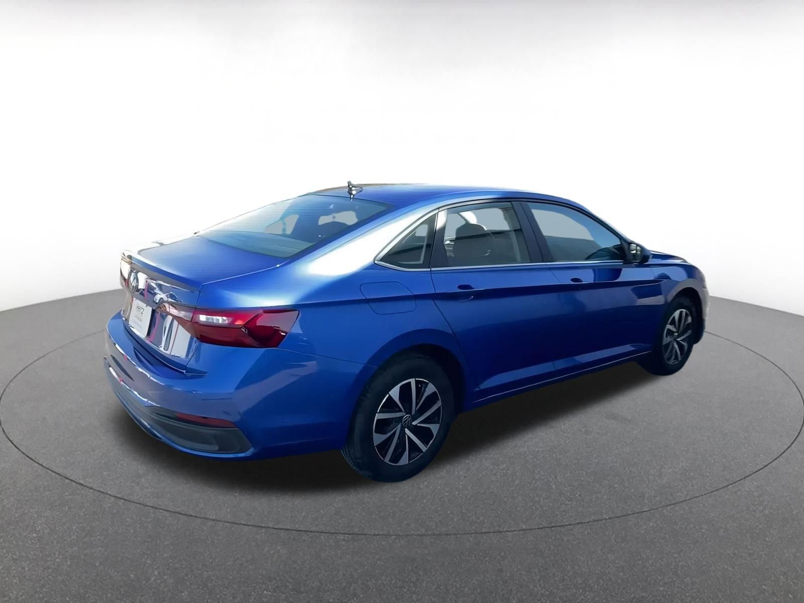 Thumbnail: 2024 Volkswagen Jetta - 15
